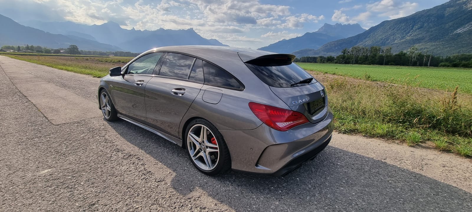 MERCEDES-BENZ CLA Shooting Brake 45 AMG 4Matic Speedshift-image-3