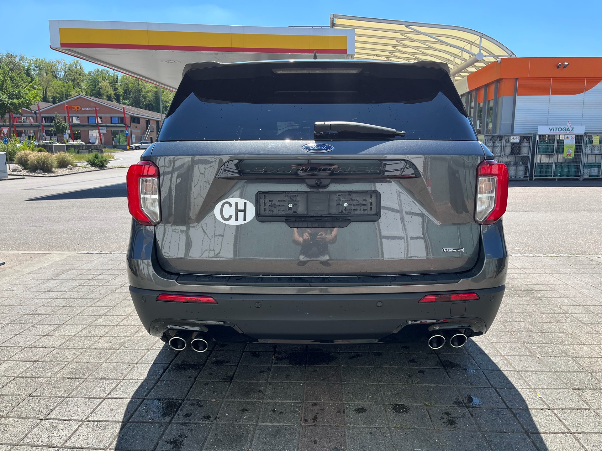 FORD 3.0 V6 Plug-in Hybrid ST-Line-image-2