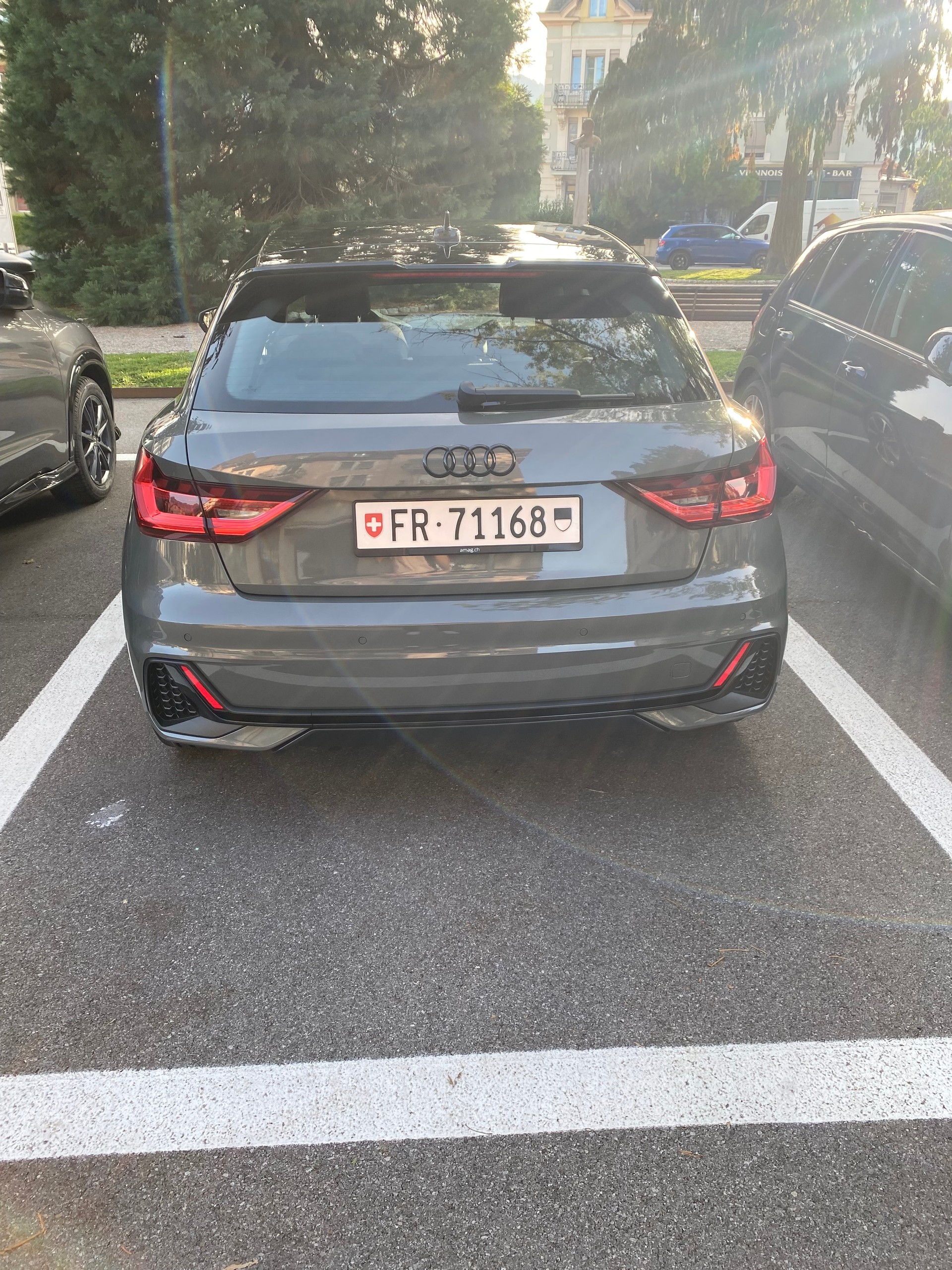 AUDI Sportback 35 TFSI S line-image-1