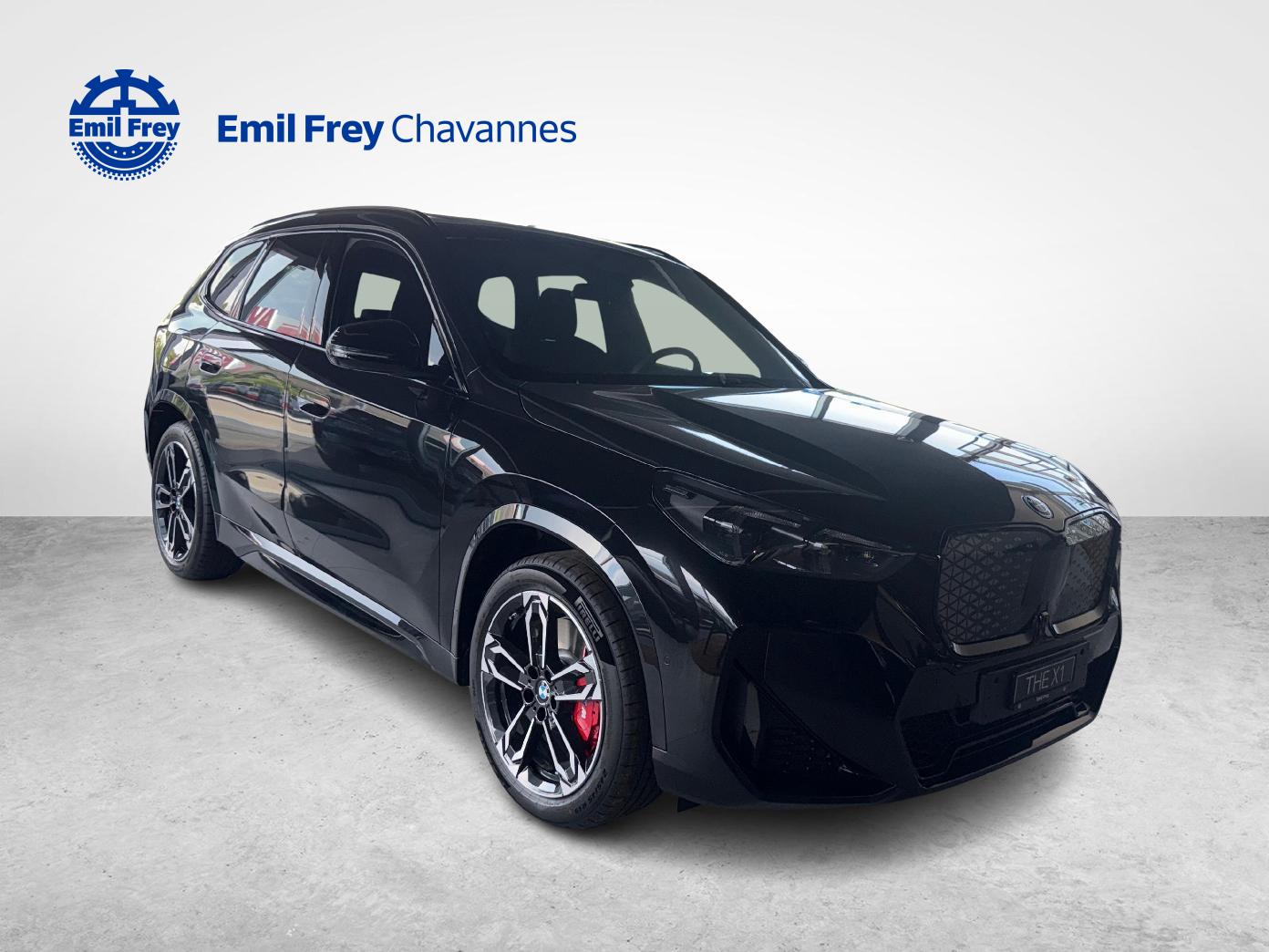 BMW iX1 30 xDrive-image-5