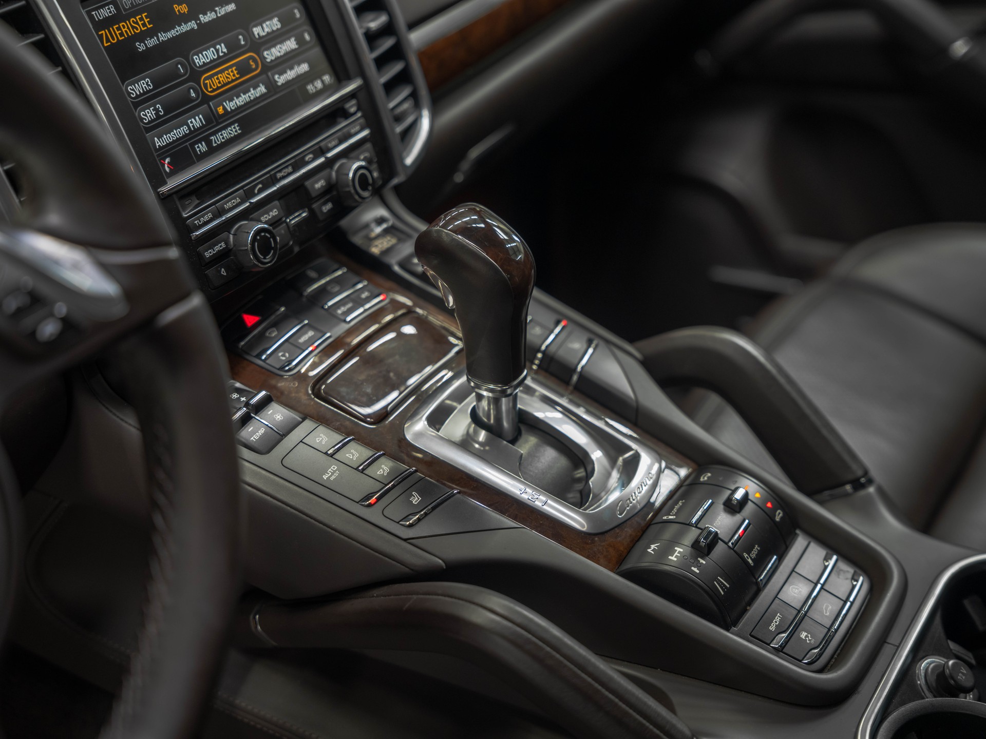 PORSCHE Cayenne GTS-image-20