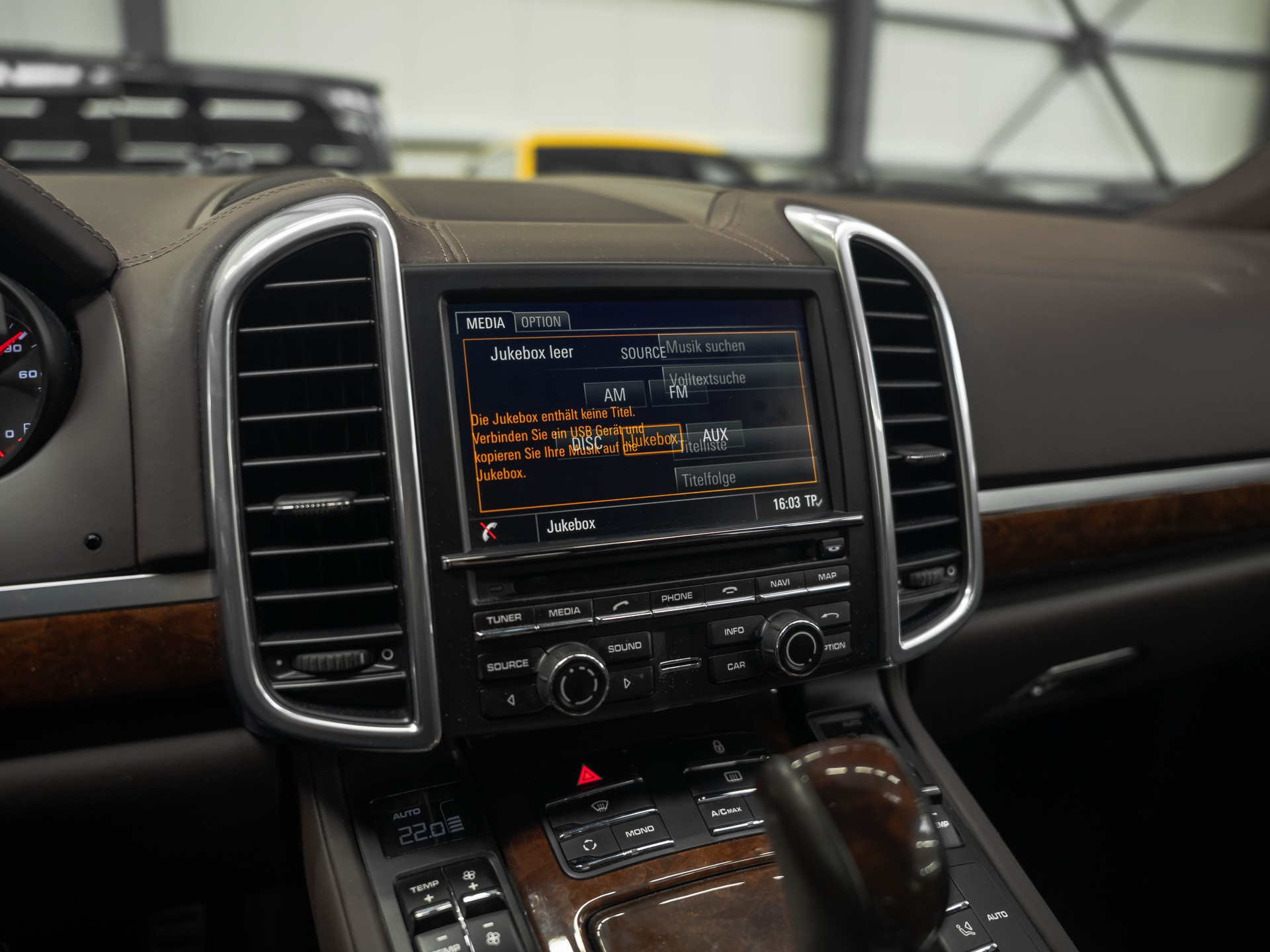 PORSCHE Cayenne GTS-image-26