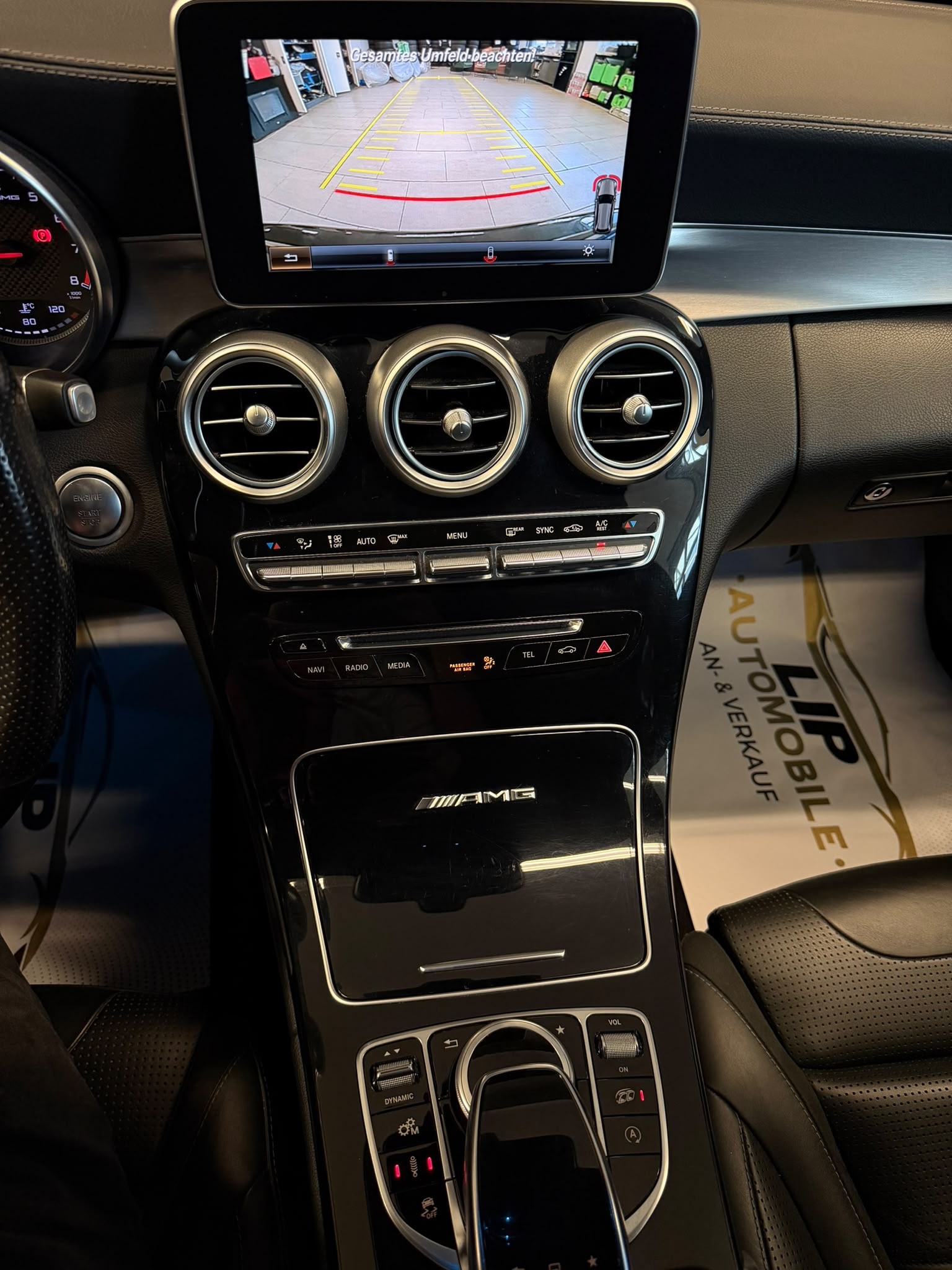 MERCEDES-BENZ C 63 AMG Speedshift-image-10