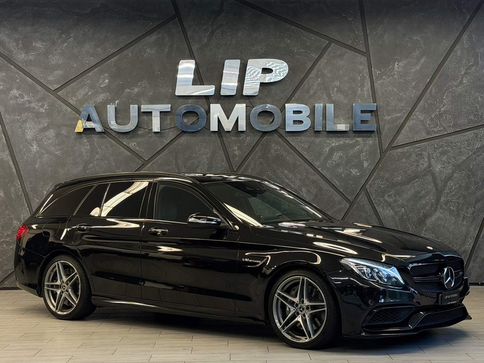 MERCEDES-BENZ C 63 AMG Speedshift-image-2