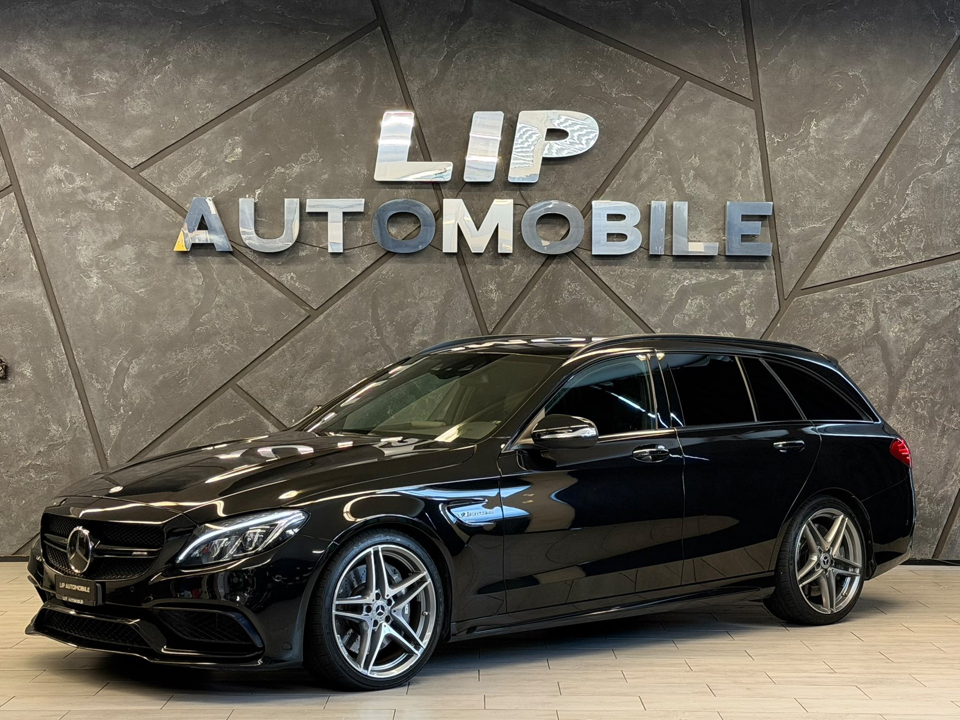 MERCEDES-BENZ C 63 AMG Speedshift