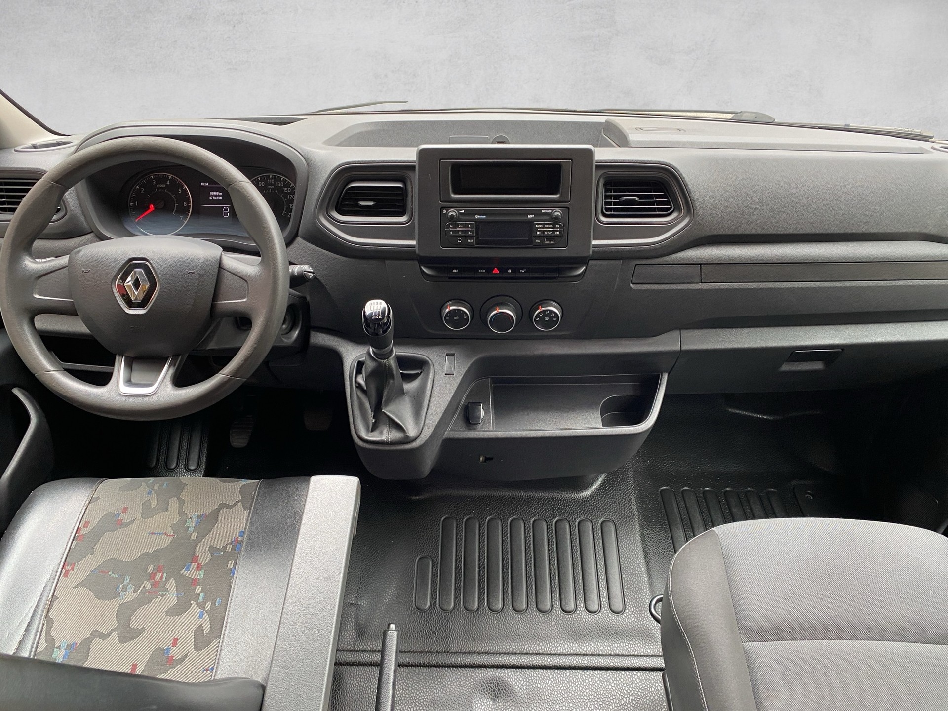 RENAULT Master T35 2.3dCi 135 L3H3-image-8