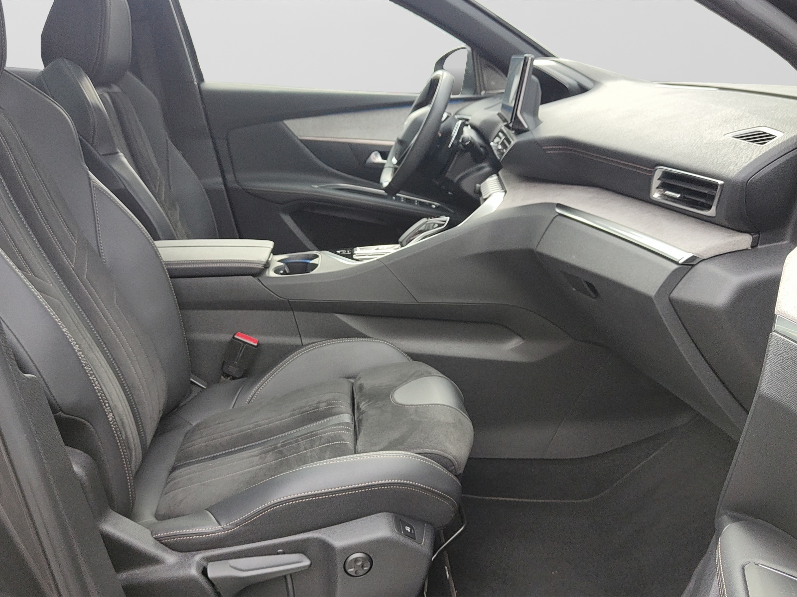 PEUGEOT 3008 1.6 Plug-in Hybrid4 GT Pack-image-4