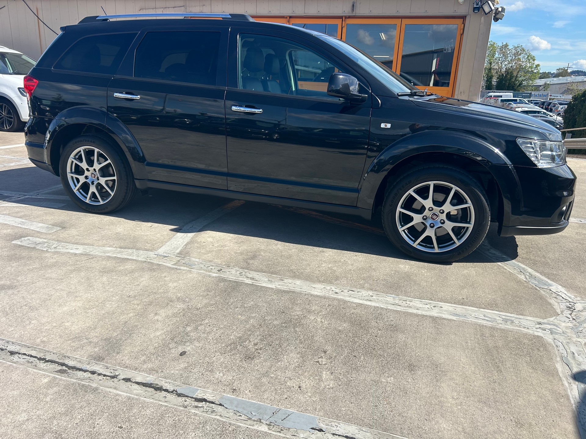 FIAT Freemont 2.0 MJ Lounge AWD Automat-image-5