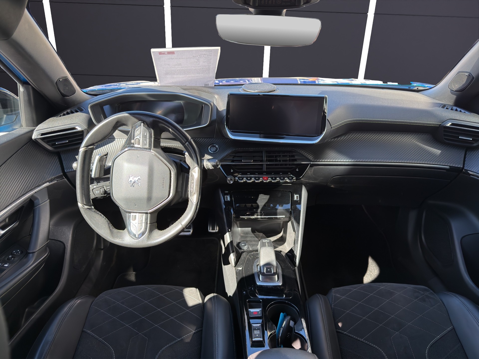 PEUGEOT 2008 1.2 GT Pack-image-7