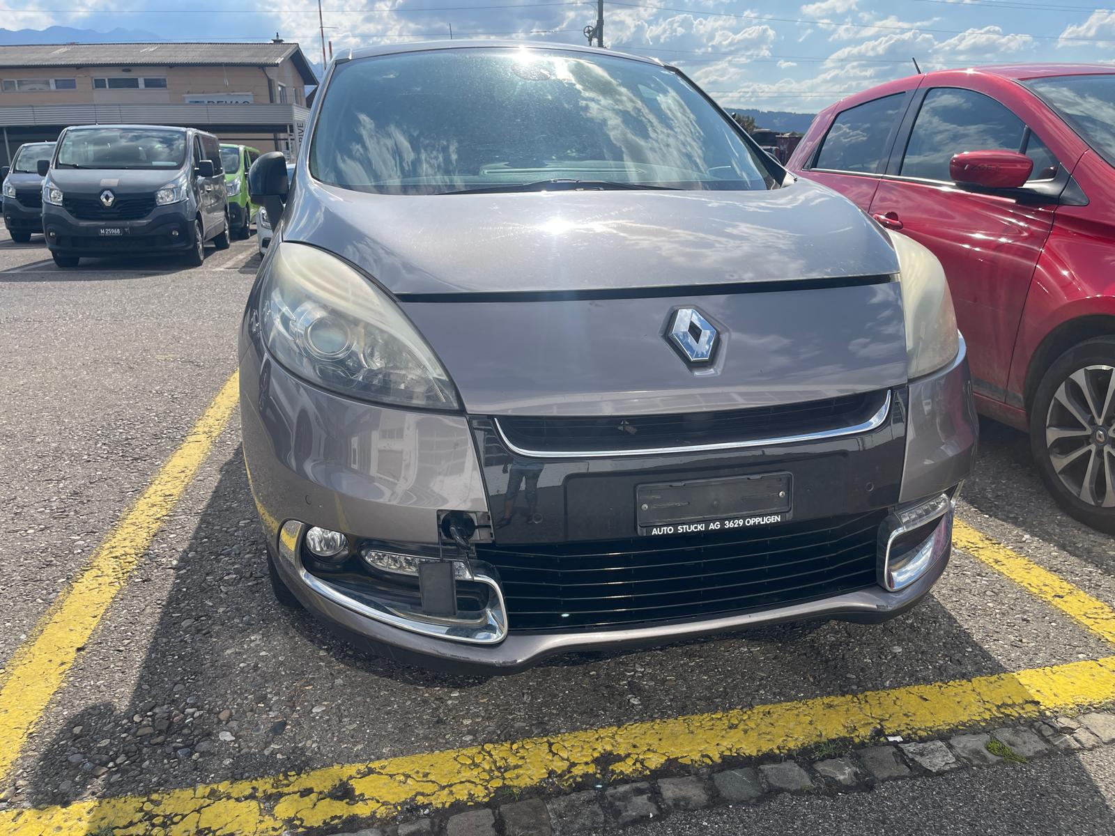 RENAULT Scénic 2.0 16V Bose X-Tronic CVT-image-0