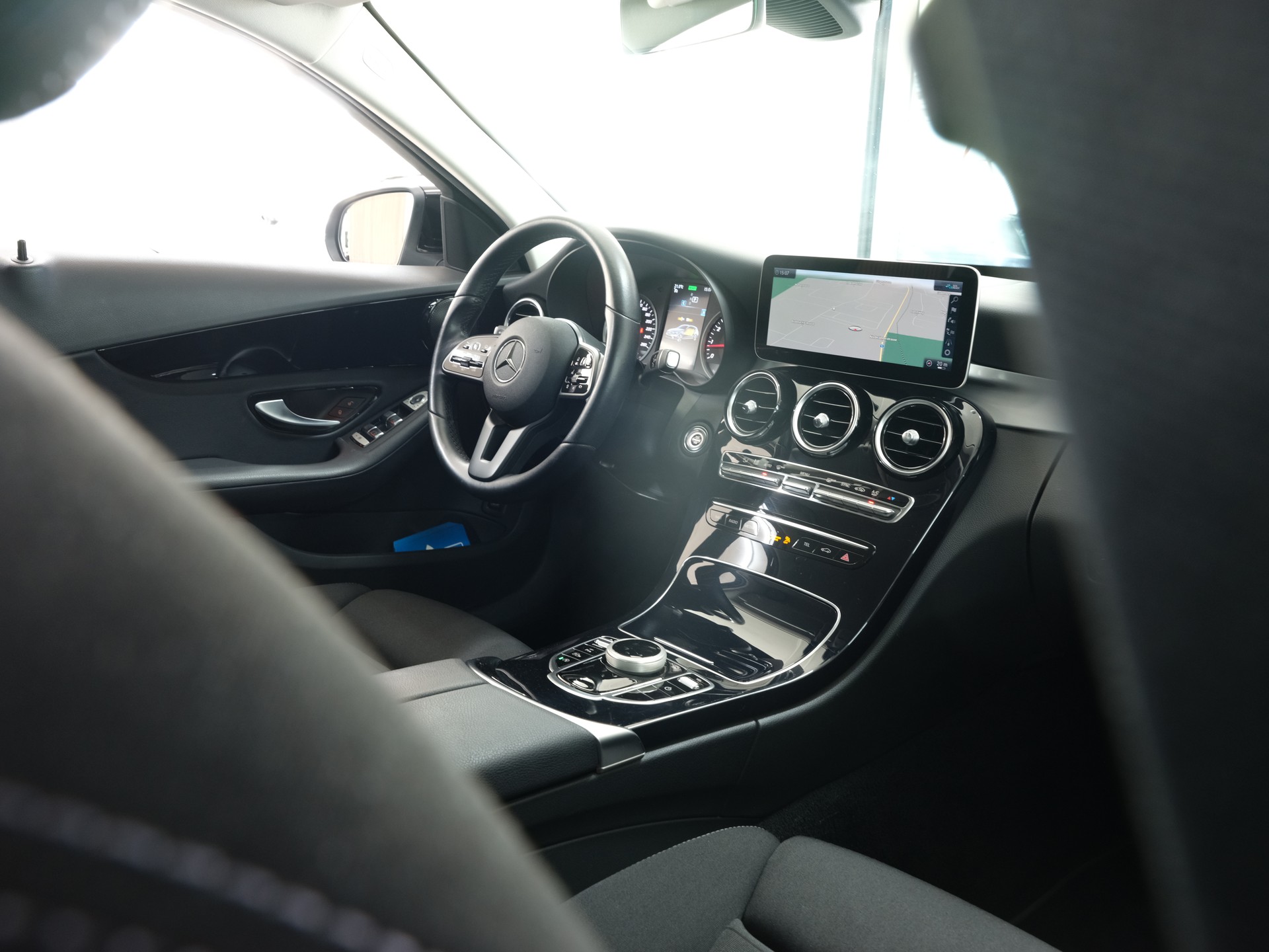 MERCEDES-BENZ C 200 Swiss Star 4M 9G-Tronic *Rückfahrkamera*-image-29