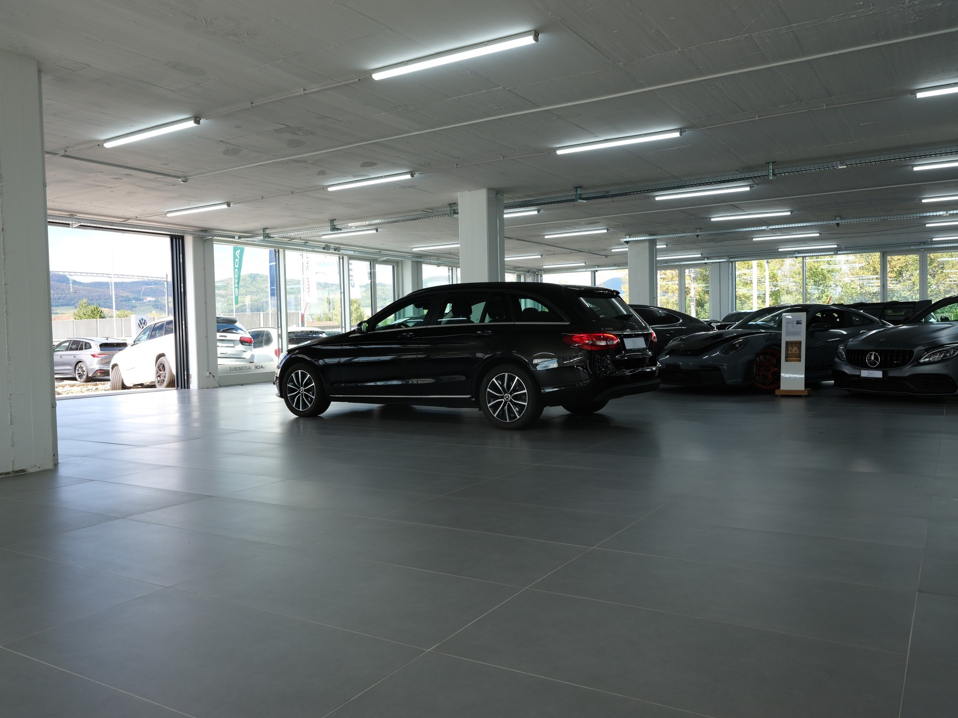 MERCEDES-BENZ C 200 Swiss Star 4M 9G-Tronic *Rückfahrkamera*-image-17