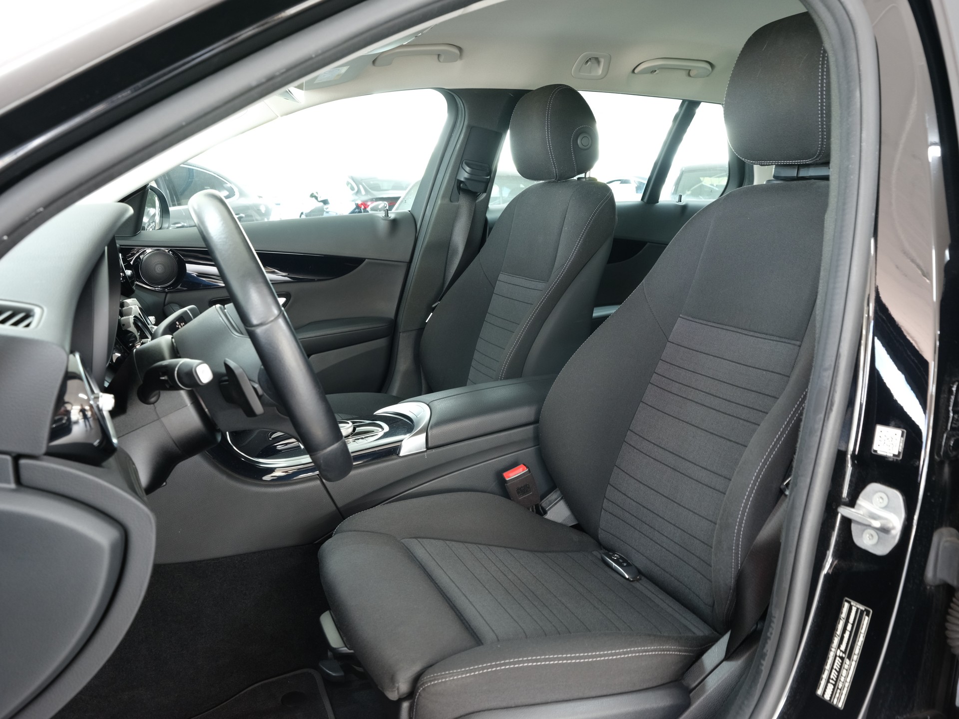 MERCEDES-BENZ C 200 Swiss Star 4M 9G-Tronic *Rückfahrkamera*-image-22