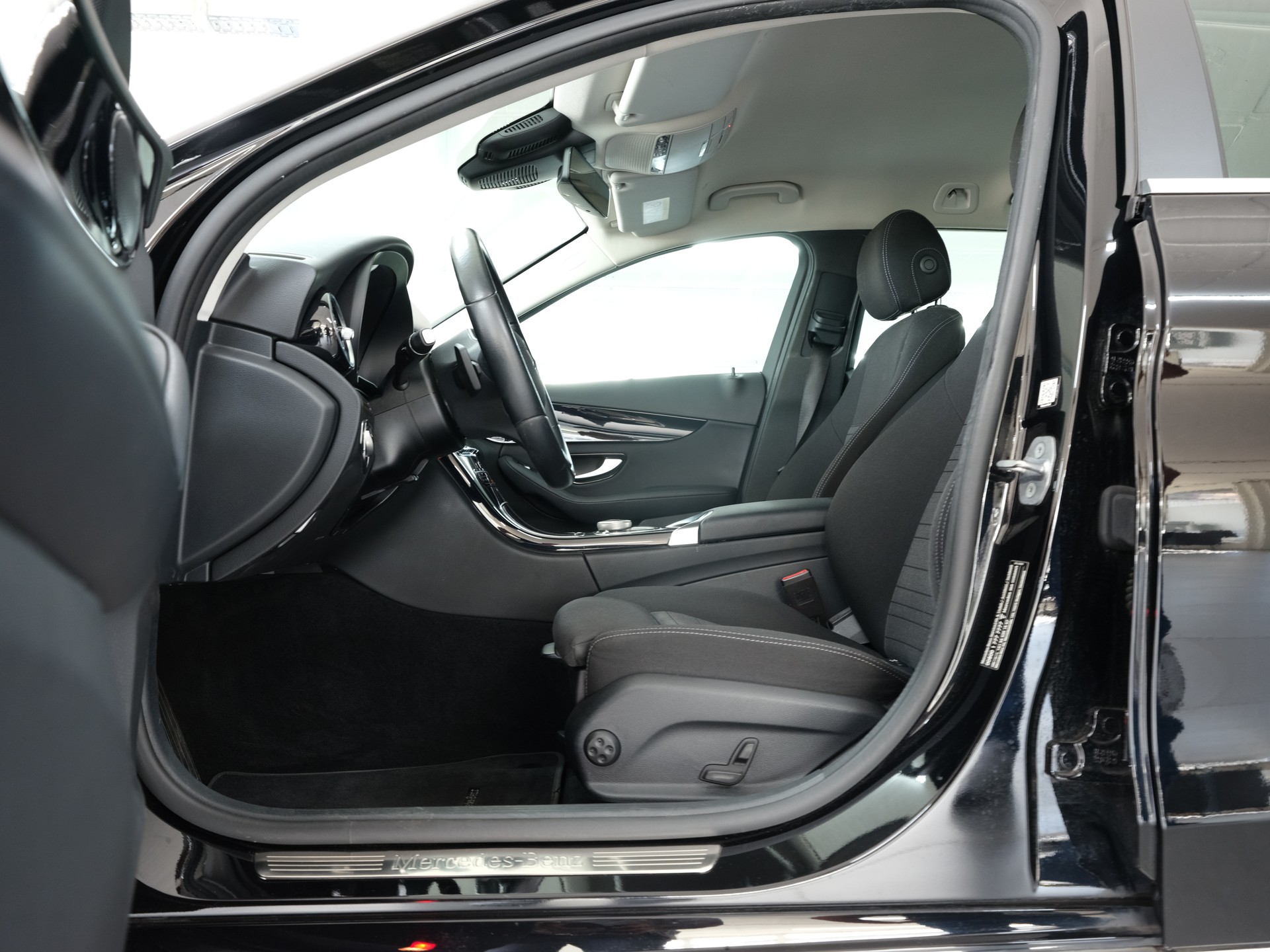 MERCEDES-BENZ C 200 Swiss Star 4M 9G-Tronic *Rückfahrkamera*-image-21