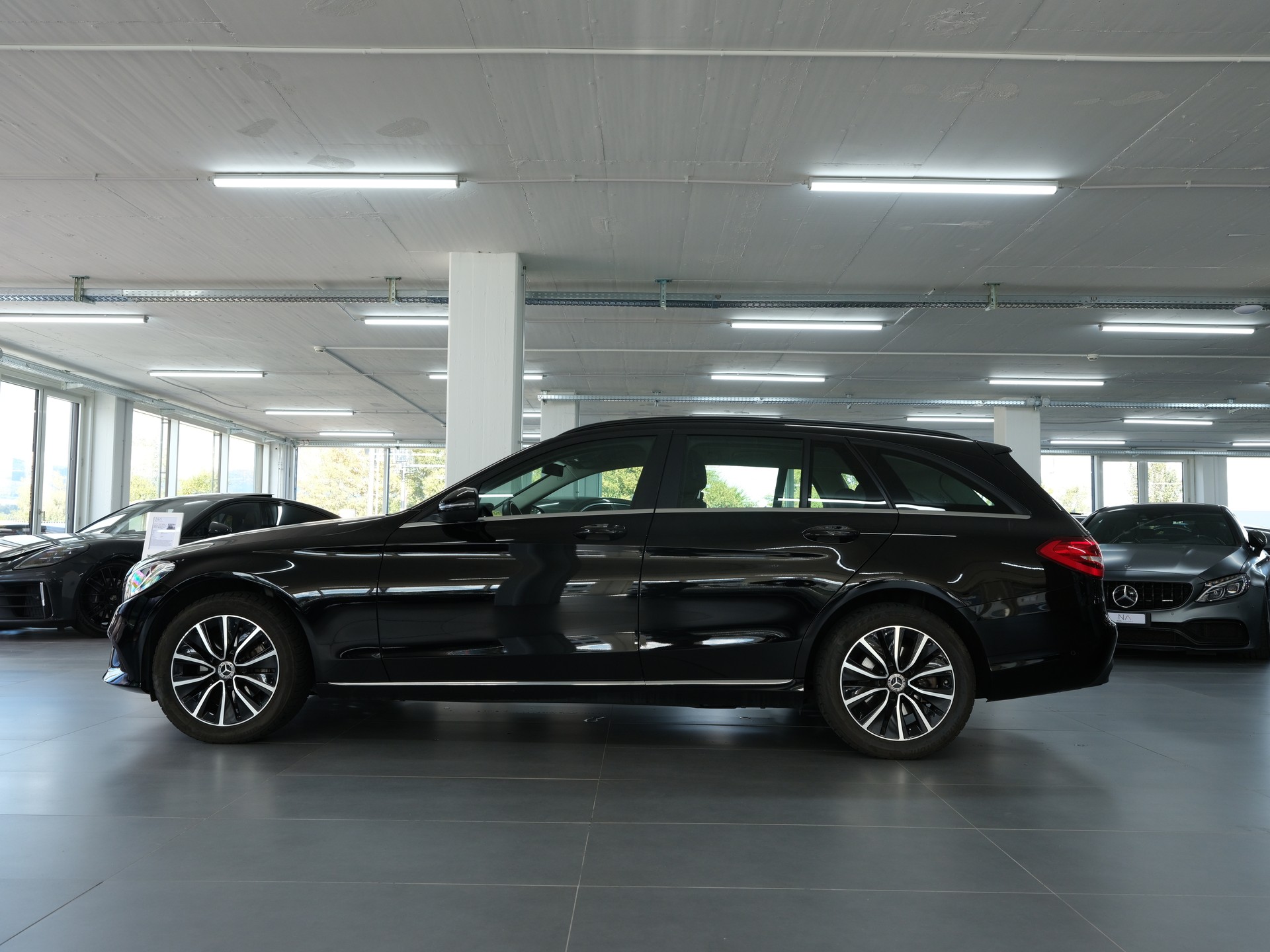 MERCEDES-BENZ C 200 Swiss Star 4M 9G-Tronic *Rückfahrkamera*-image-6