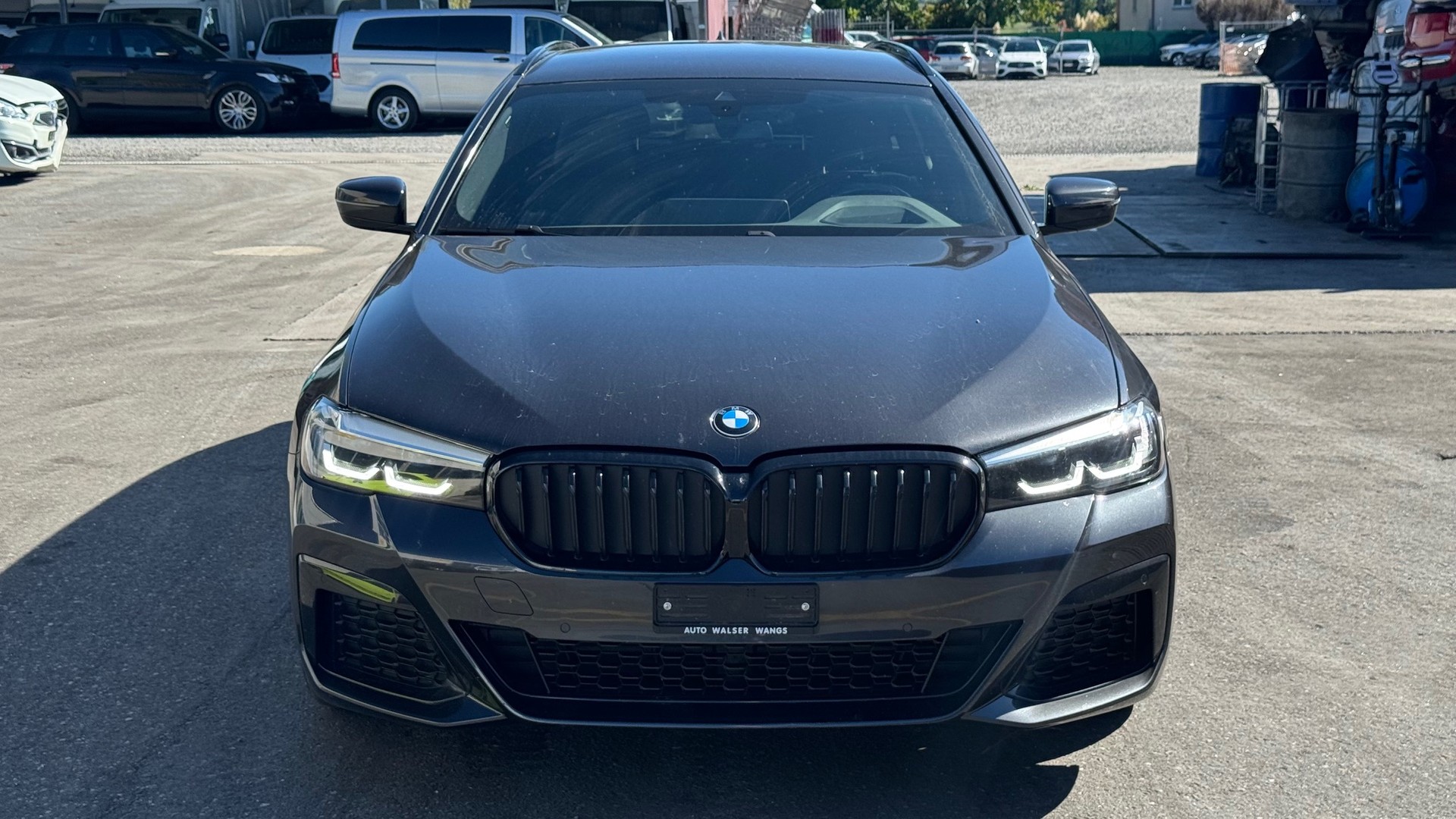 BMW 520d xDrive 48V Touring M Sport Steptronic-image-1
