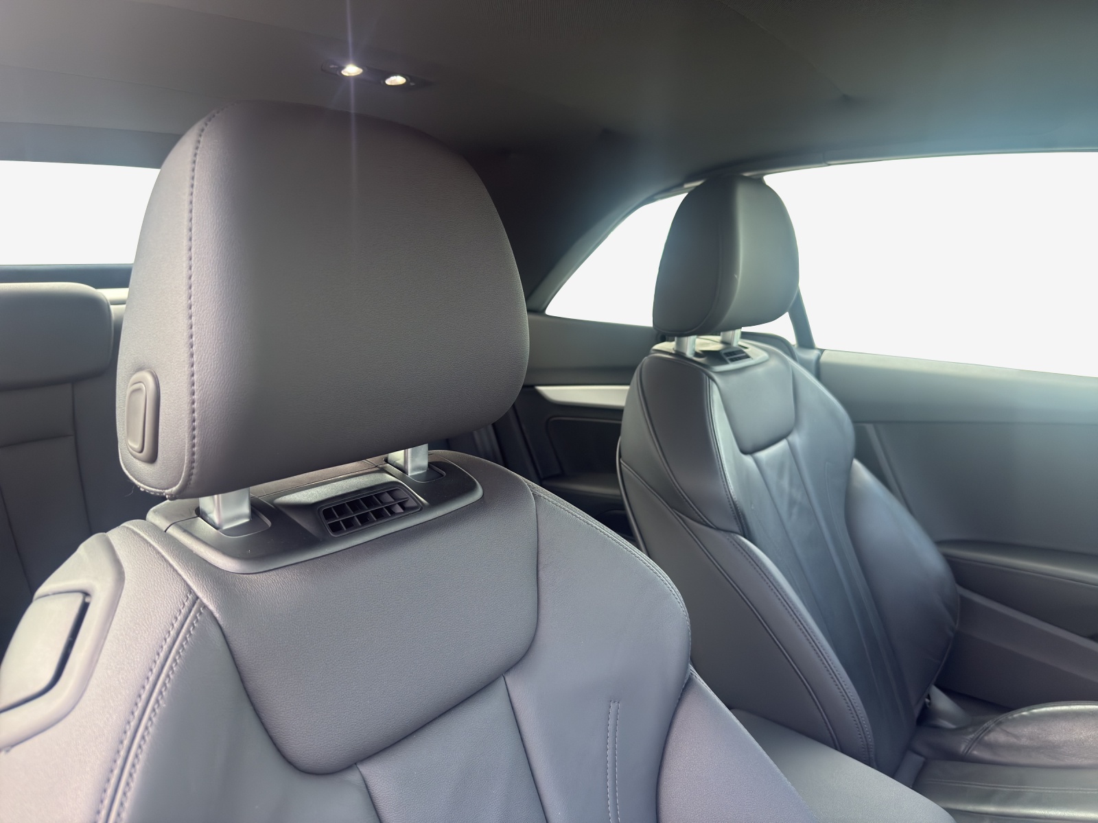 AUDI A5 Cabriolet 40 TFSI advanced S-tronic-image-9