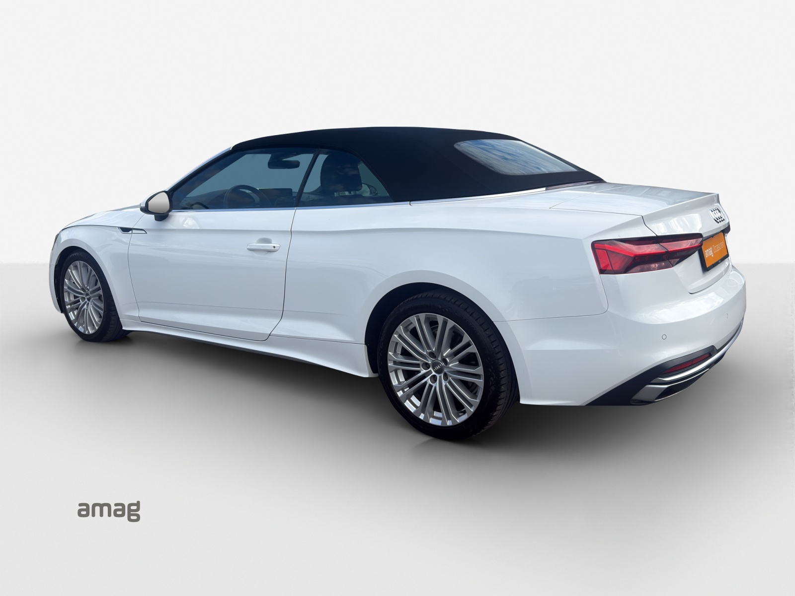 AUDI A5 Cabriolet 40 TFSI advanced S-tronic-image-2