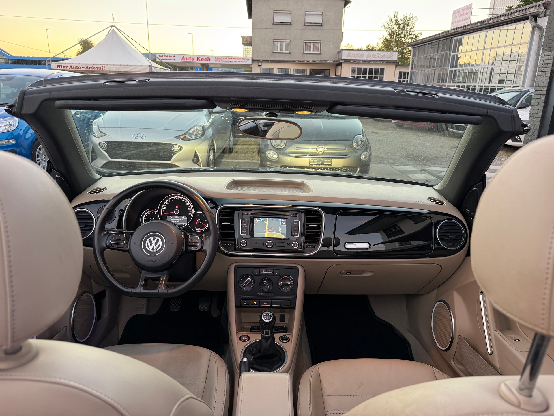 VW Beetle Cabrio 1.2 TSI BMT Design-image-19