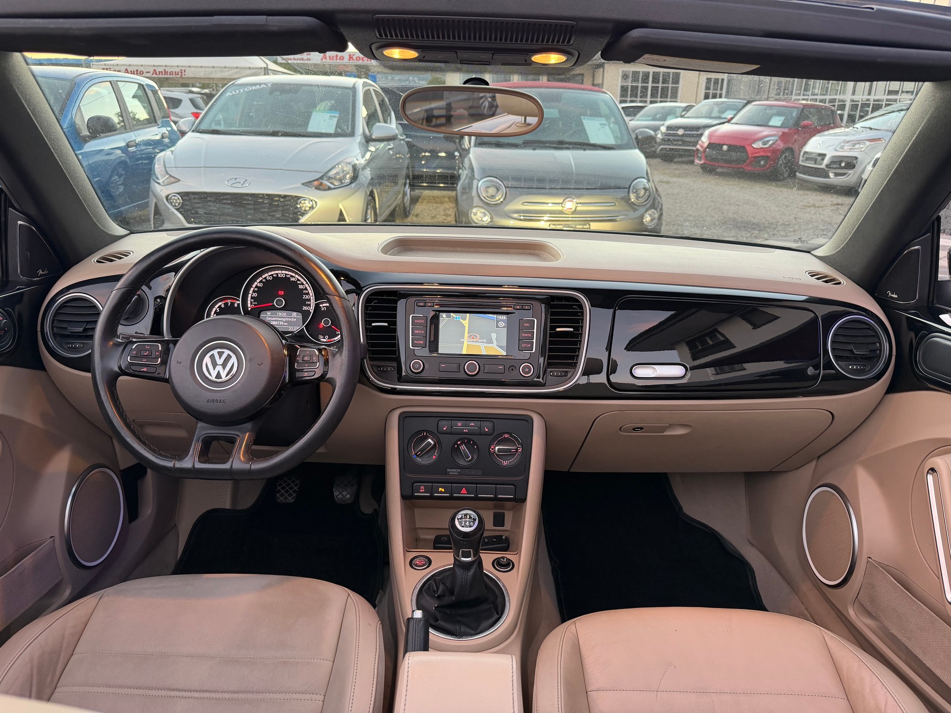 VW Beetle Cabrio 1.2 TSI BMT Design-image-20