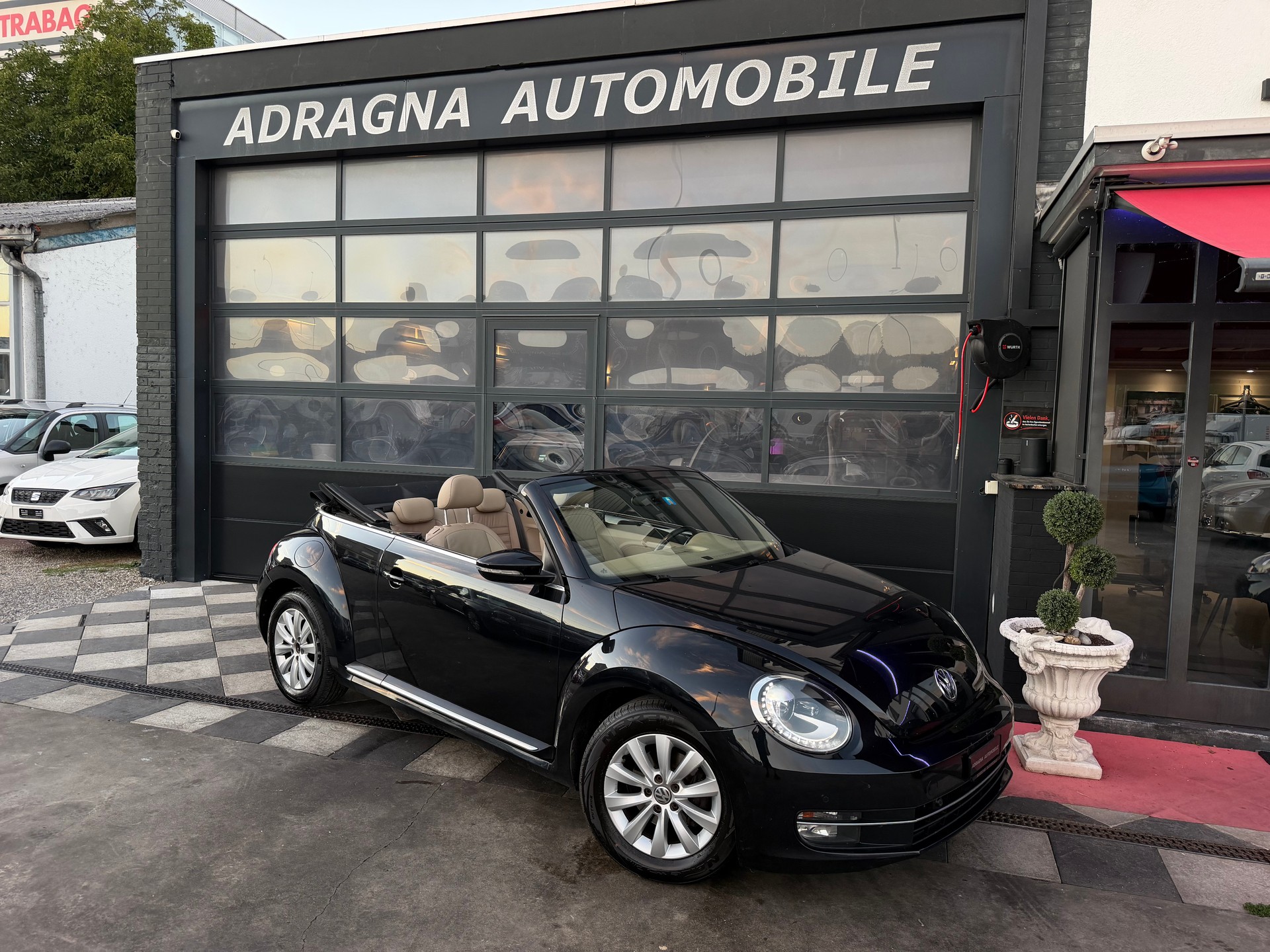 VW Beetle Cabrio 1.2 TSI BMT Design-image-3