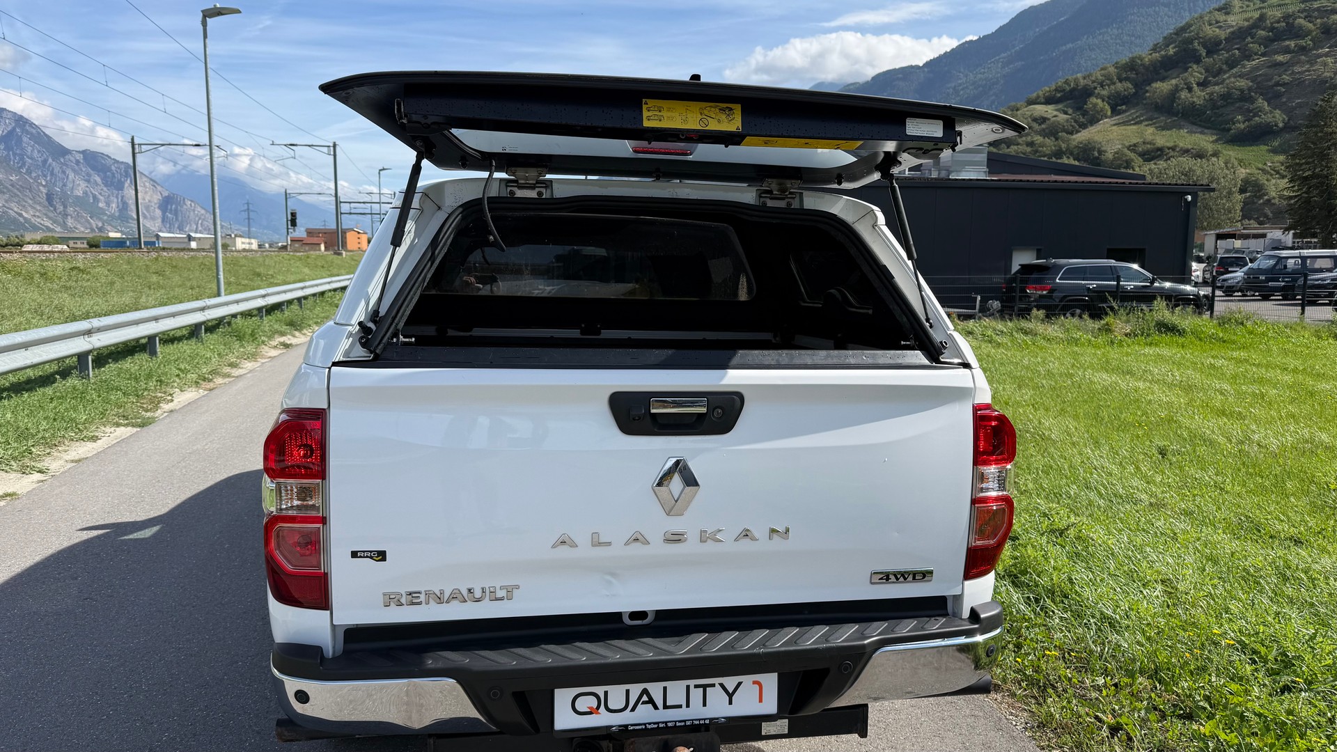 RENAULT Alaskan DC Twin Turbo dCi 190 4WD Intens A-image-9