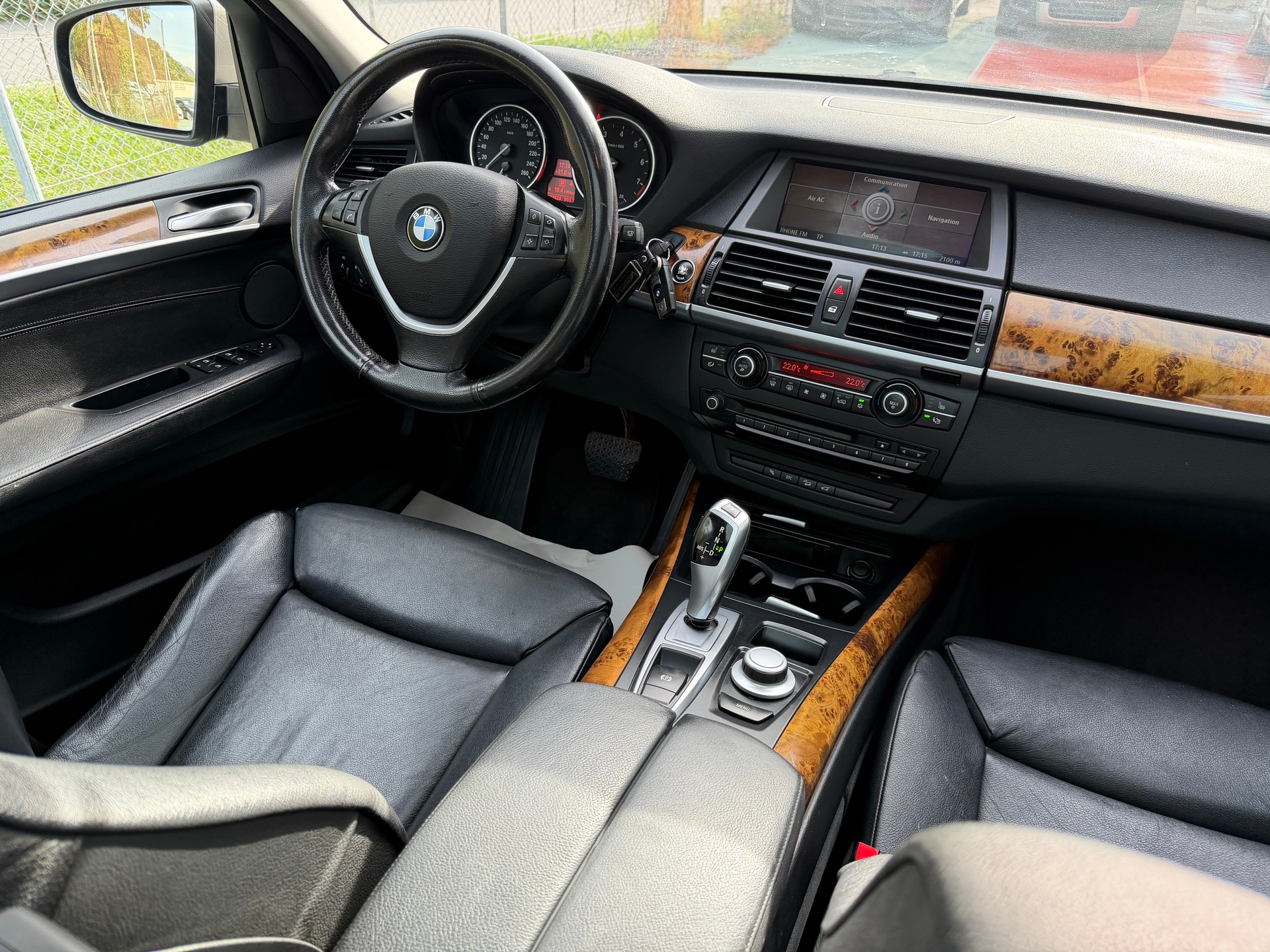 BMW X5 xDrive 30i (3.0si) Steptronic-image-7