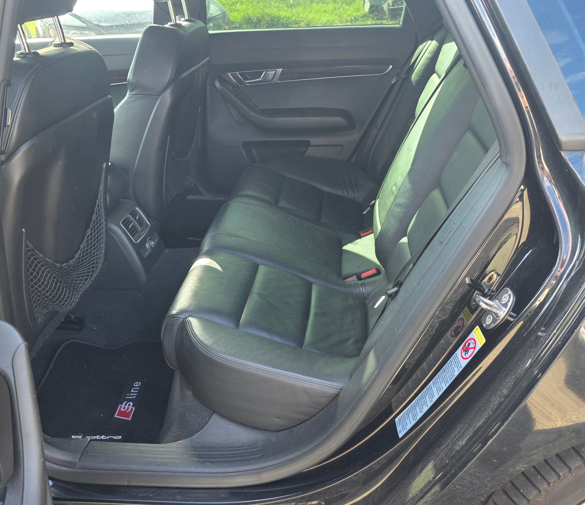 AUDI A6 Avant 3.0 V6 TDI quattro S line-image-8
