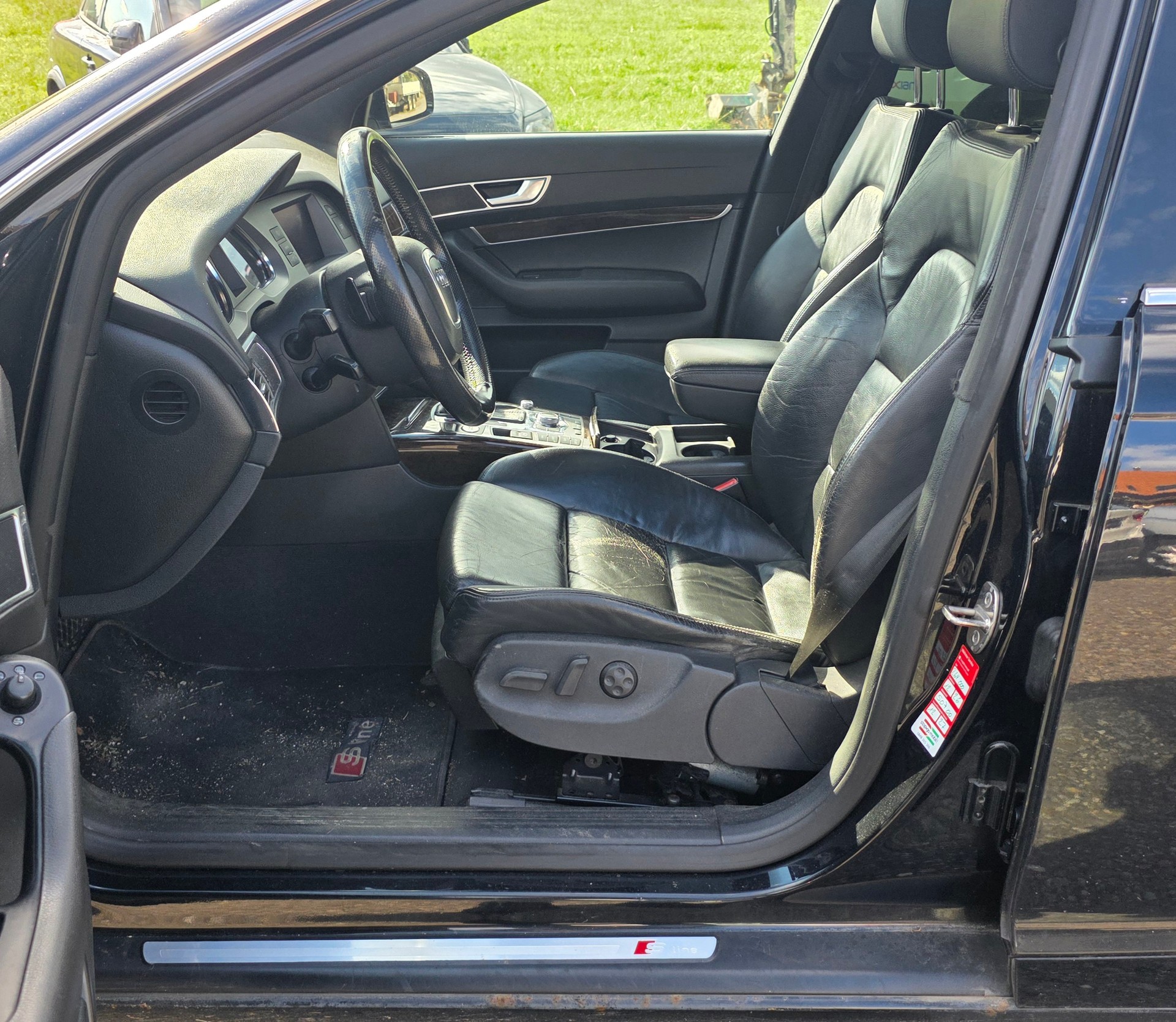AUDI A6 Avant 3.0 V6 TDI quattro S line-image-7