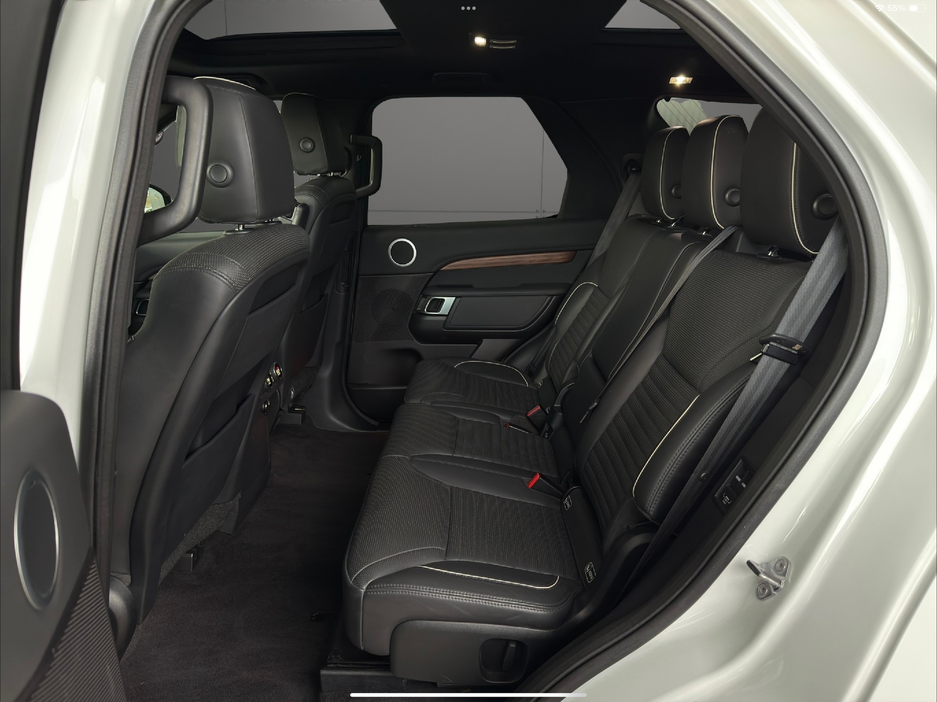LAND ROVER 2.0 TD4 HSE Luxury *7 Sitzer*AHK*Glasschiebedach-image-4