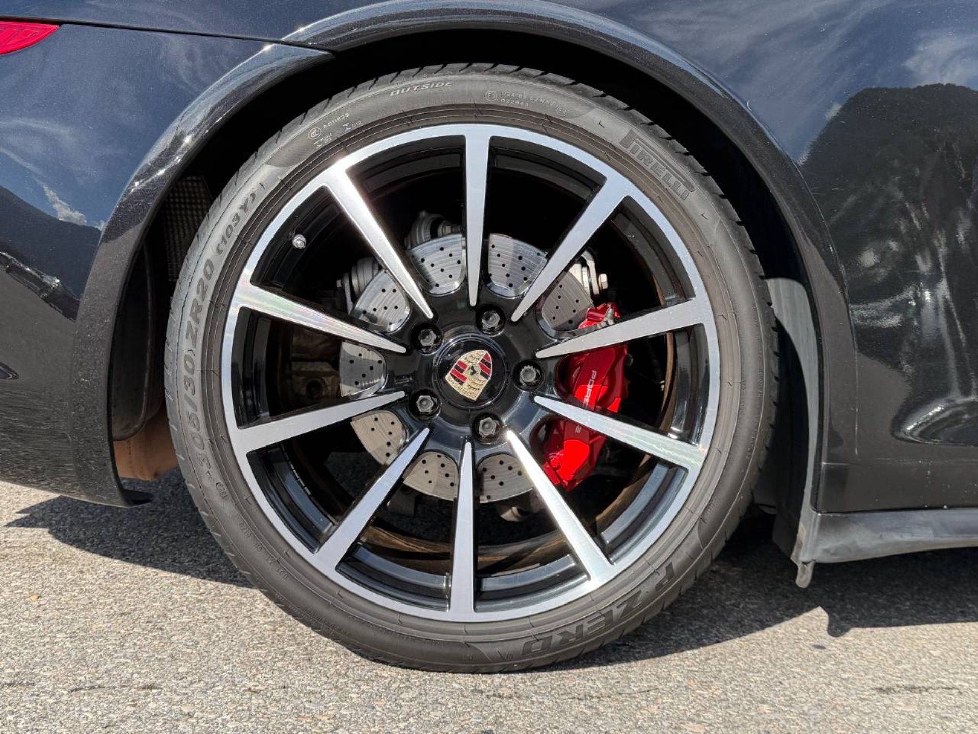 PORSCHE 911 Carrera 4S Cabriolet-image-11
