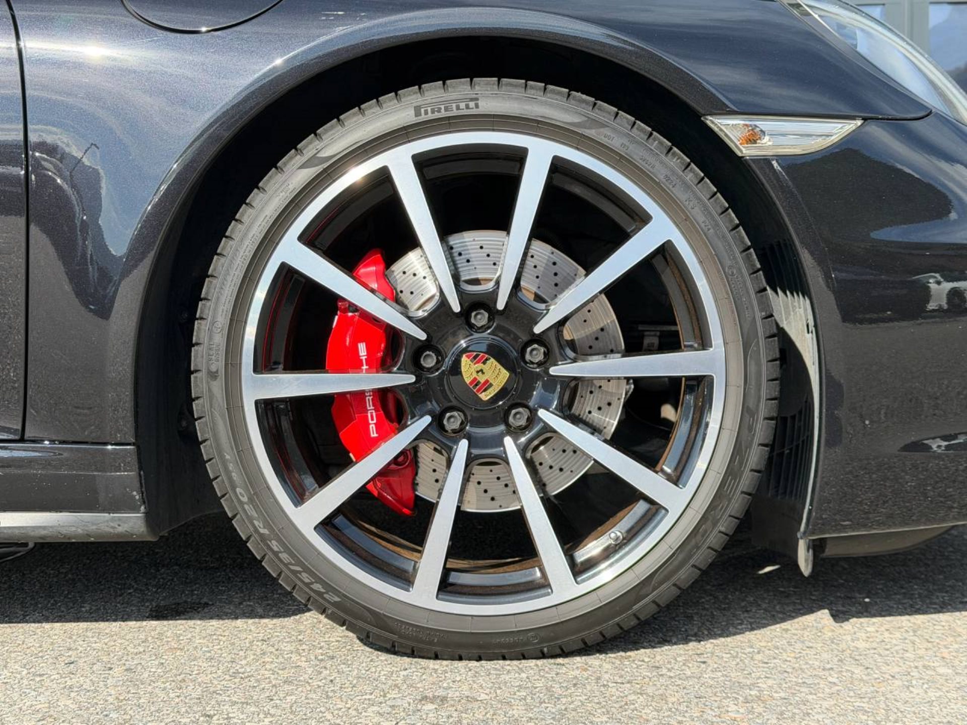PORSCHE 911 Carrera 4S Cabriolet-image-10