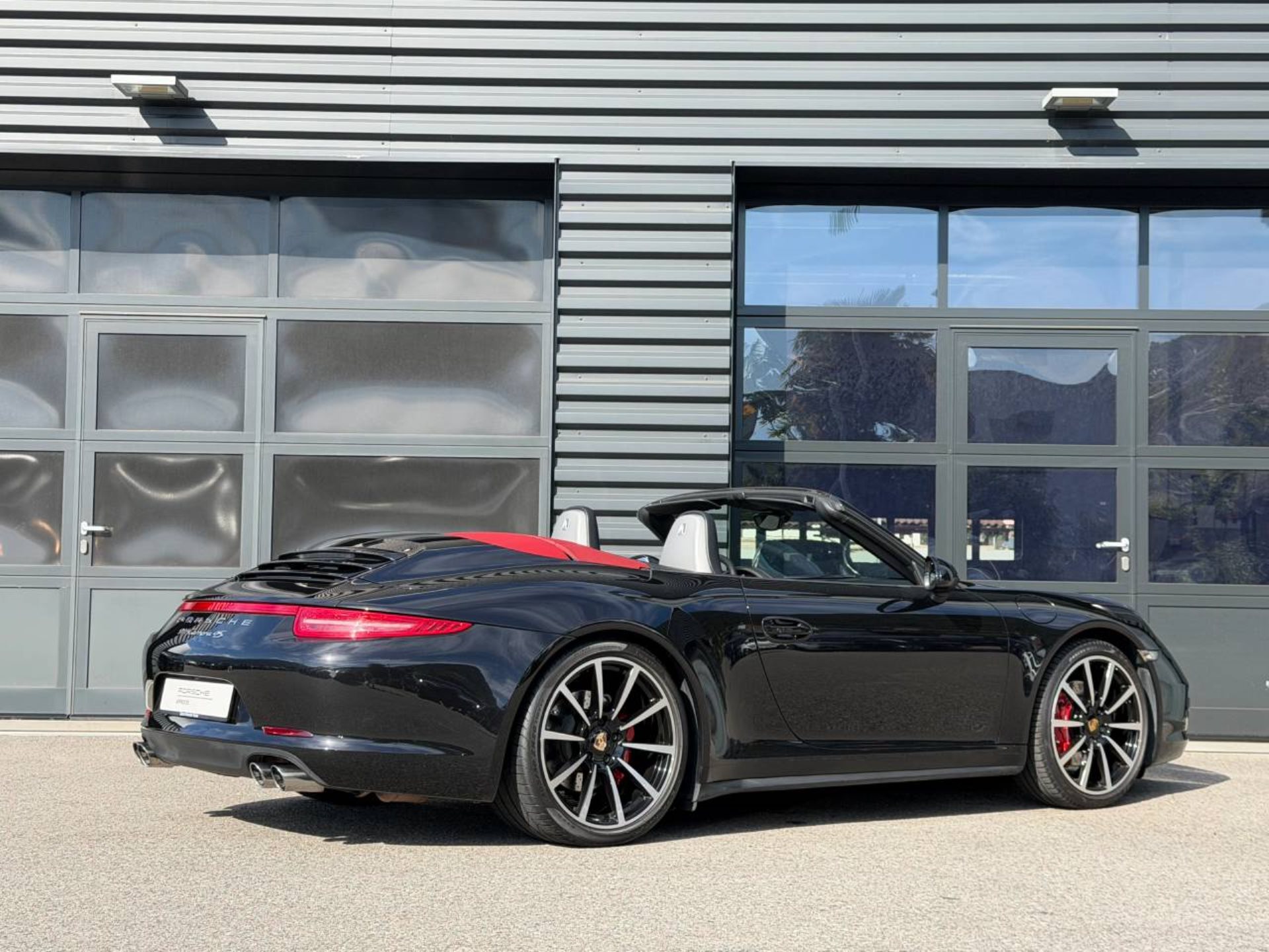 PORSCHE 911 Carrera 4S Cabriolet-image-6
