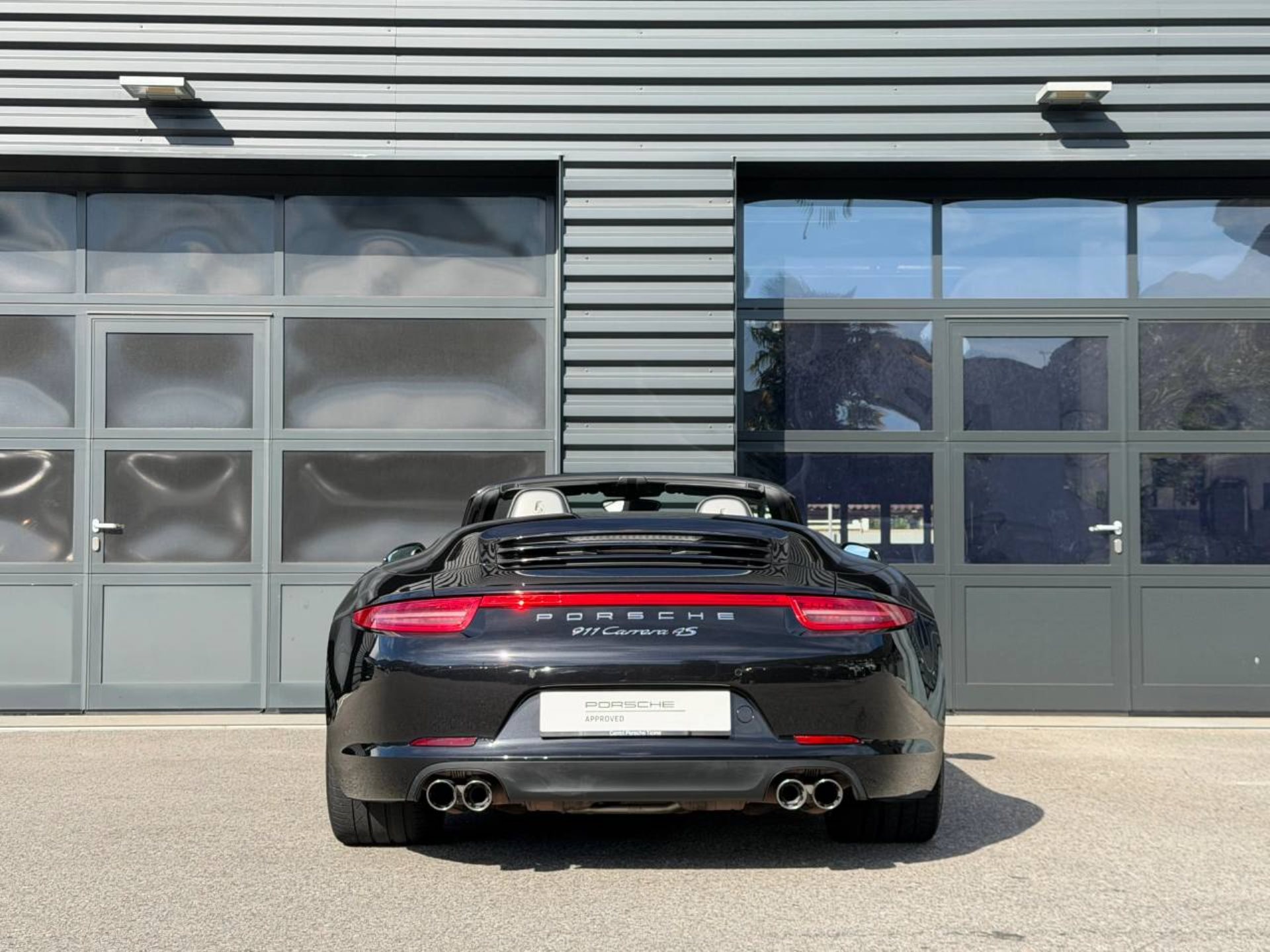 PORSCHE 911 Carrera 4S Cabriolet-image-5