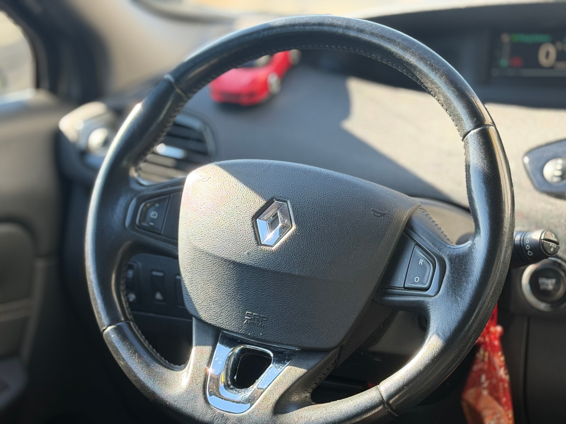 RENAULT Scénic 1.5 dCi Expression EDC-image-3