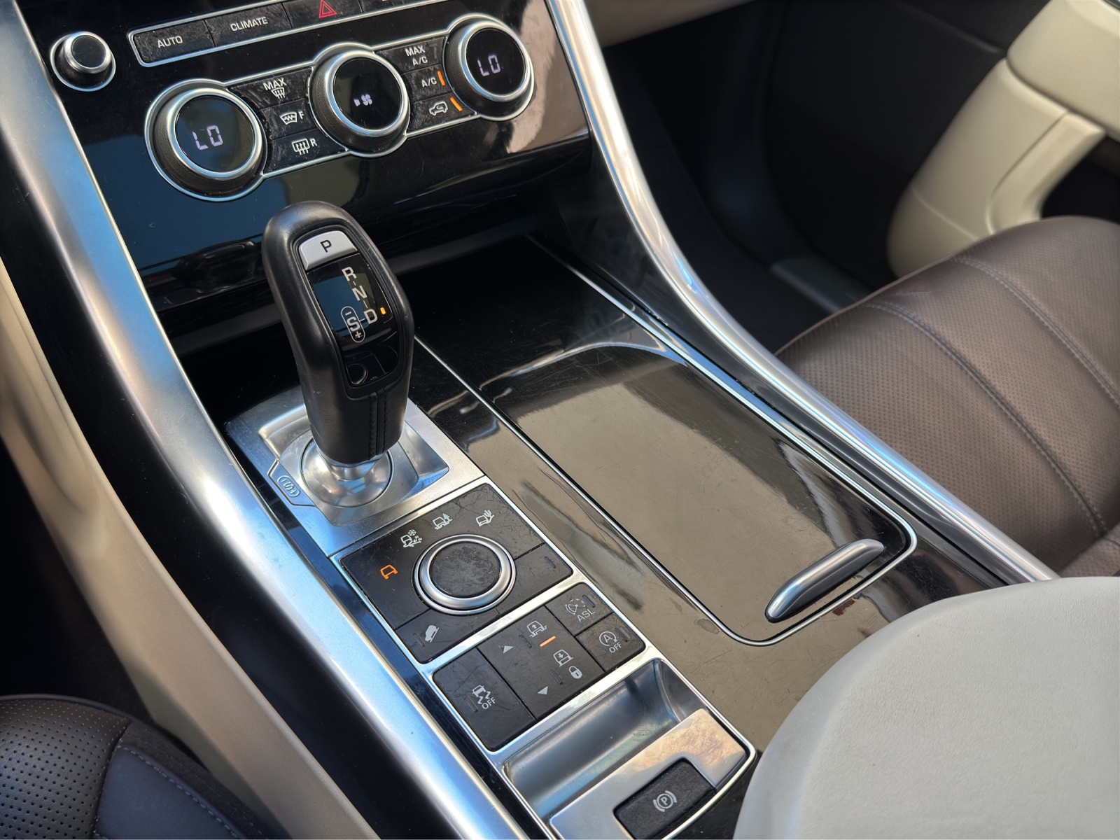 LAND ROVER Range Rover Sport 3.0 V6 SC HSE Automatic-image-9