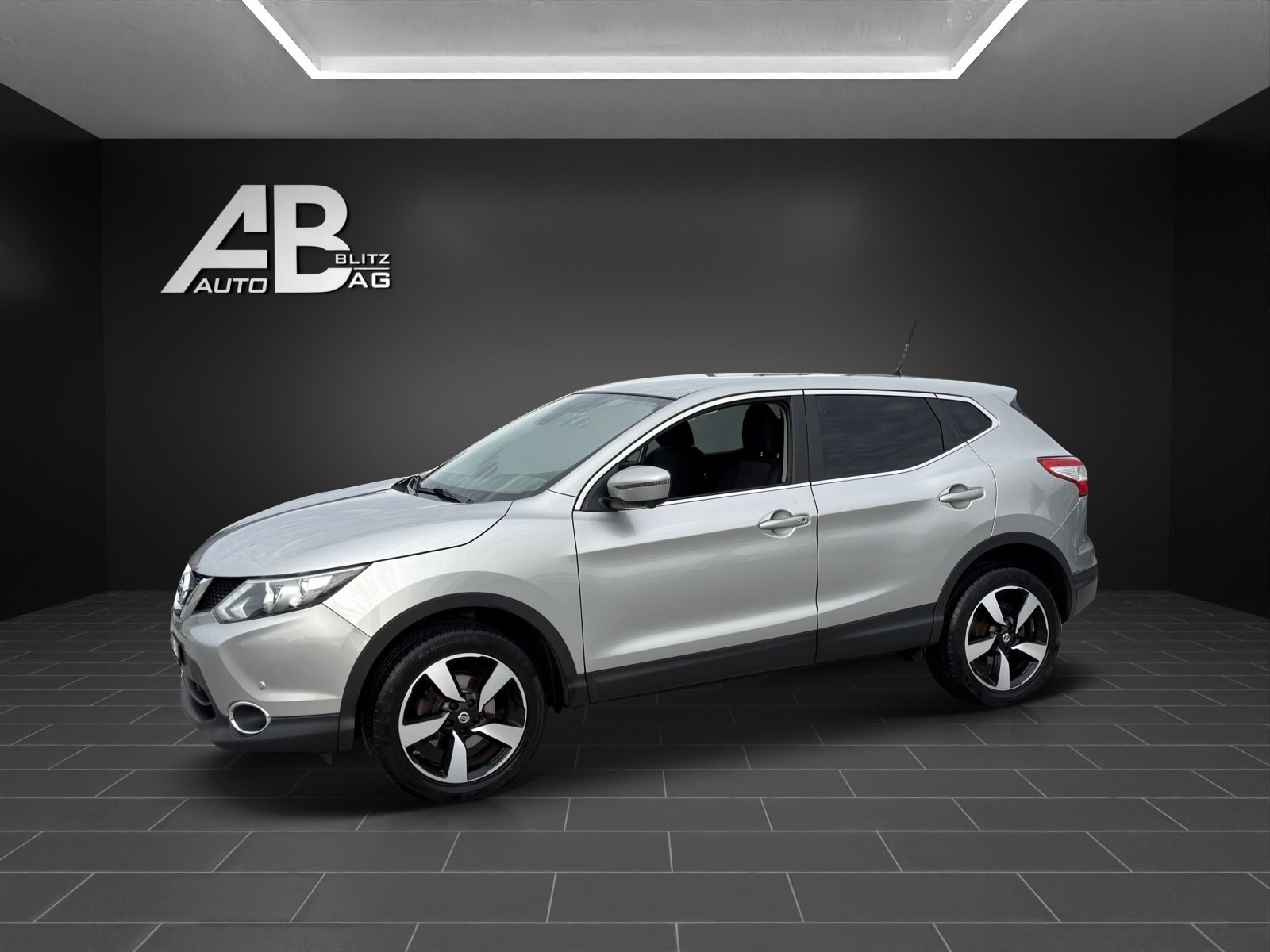 NISSAN Qashqai 1.6 dCi N-Connecta ALL-MODE 4x4-image-1