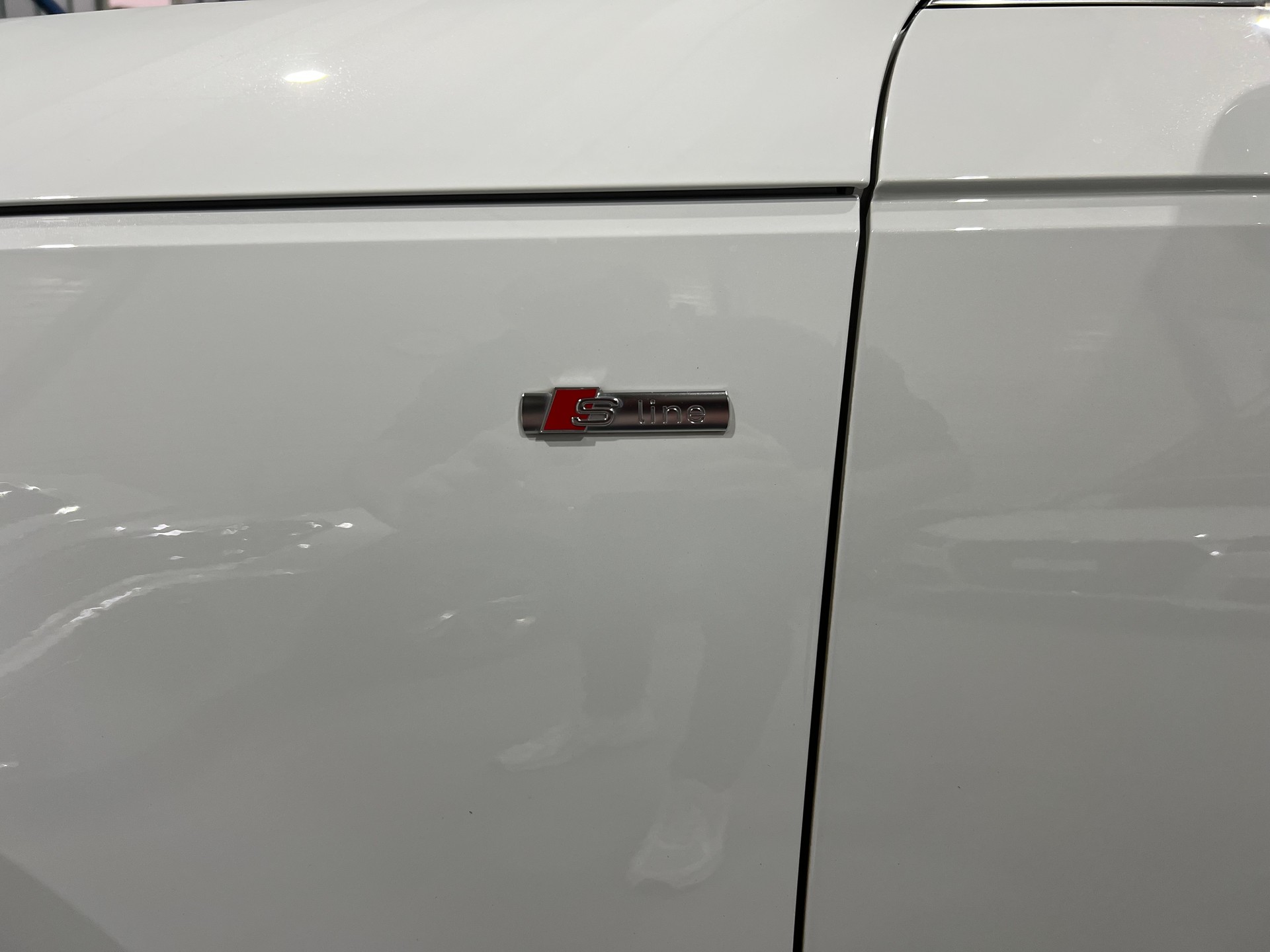 AUDI A4 Avant 40 TDI qu**S-Line,Matrix MED,Tempomat ACC,CH Auslieferung,Frisch ab MFK**-image-6