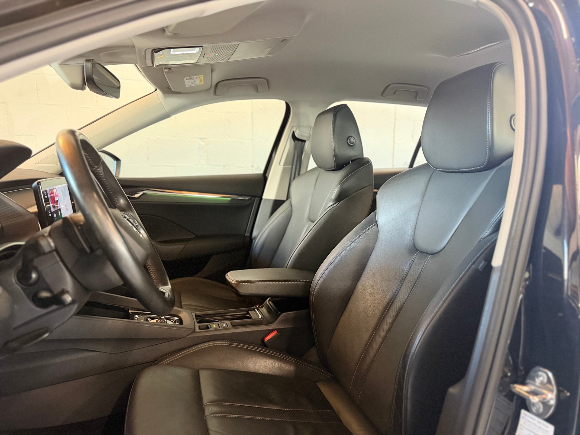 SKODA Octavia Combi 2.0 TDI DSG Style 4x4-image-8