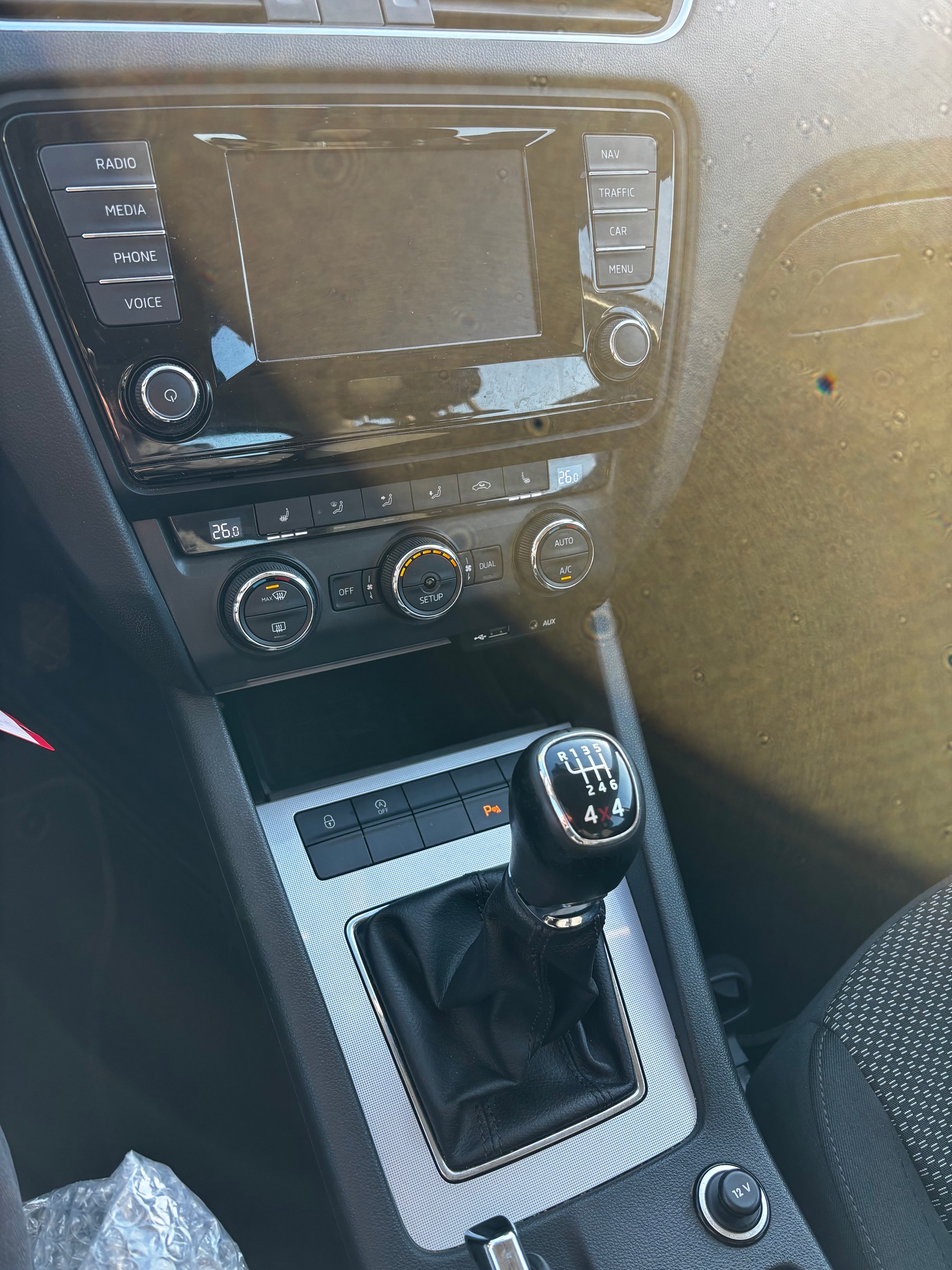 SKODA OCTAVIA-image-10