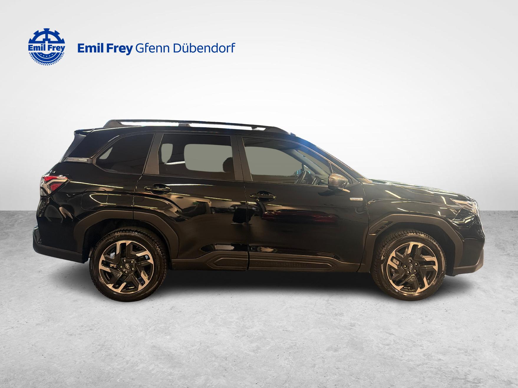 SUBARU Forester Station 2.0i e-Boxer Swiss Plus-image-8
