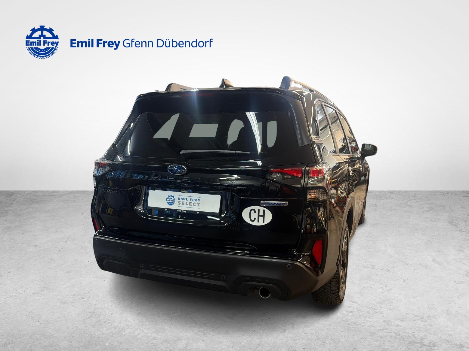 SUBARU Forester Station 2.0i e-Boxer Swiss Plus-image-1