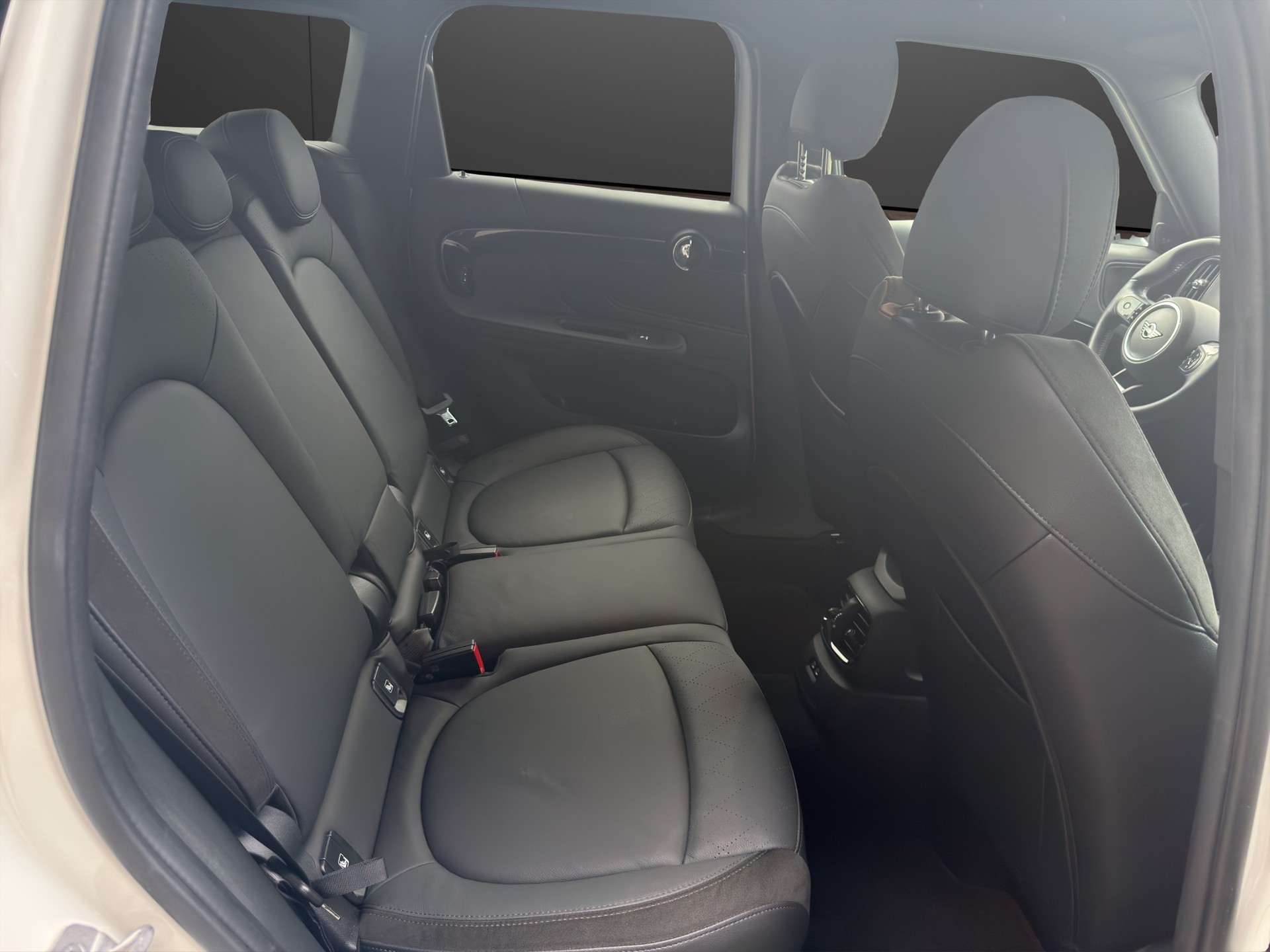 MINI Countryman F60 2.0i John Cooper Works ALL4-image-16