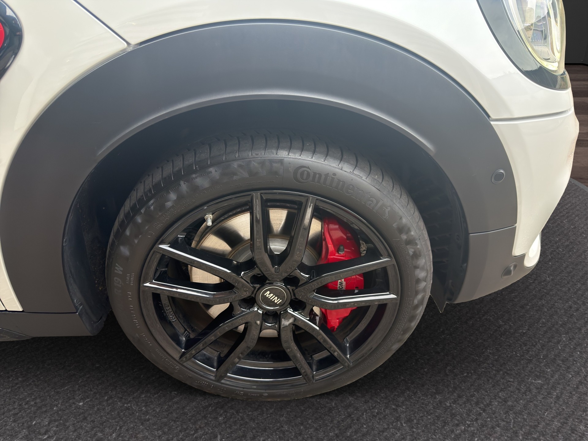 MINI Countryman F60 2.0i John Cooper Works ALL4-image-14