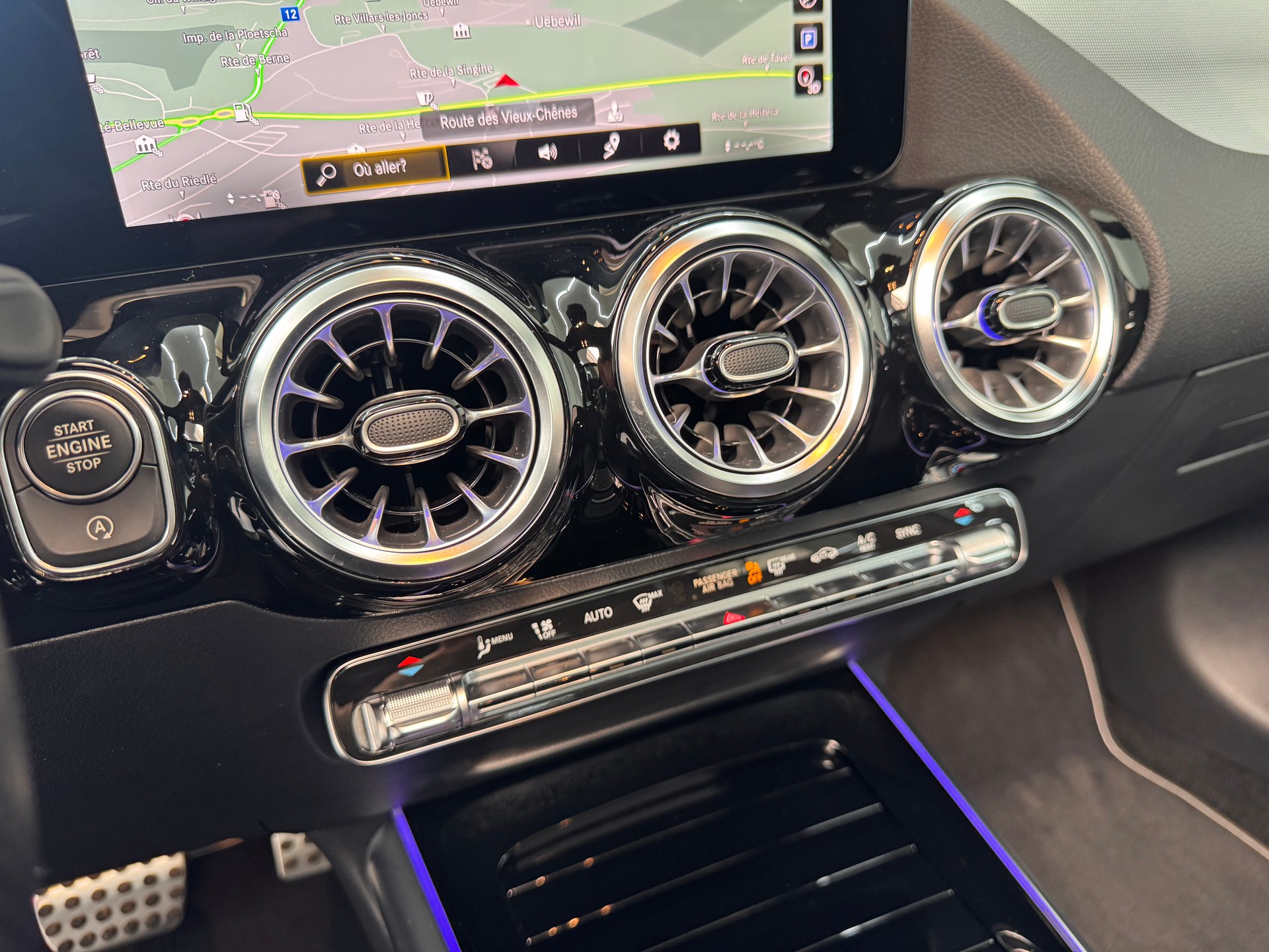 MERCEDES-BENZ B 220 d 4Matic AMG Line 8G-DCT-image-16