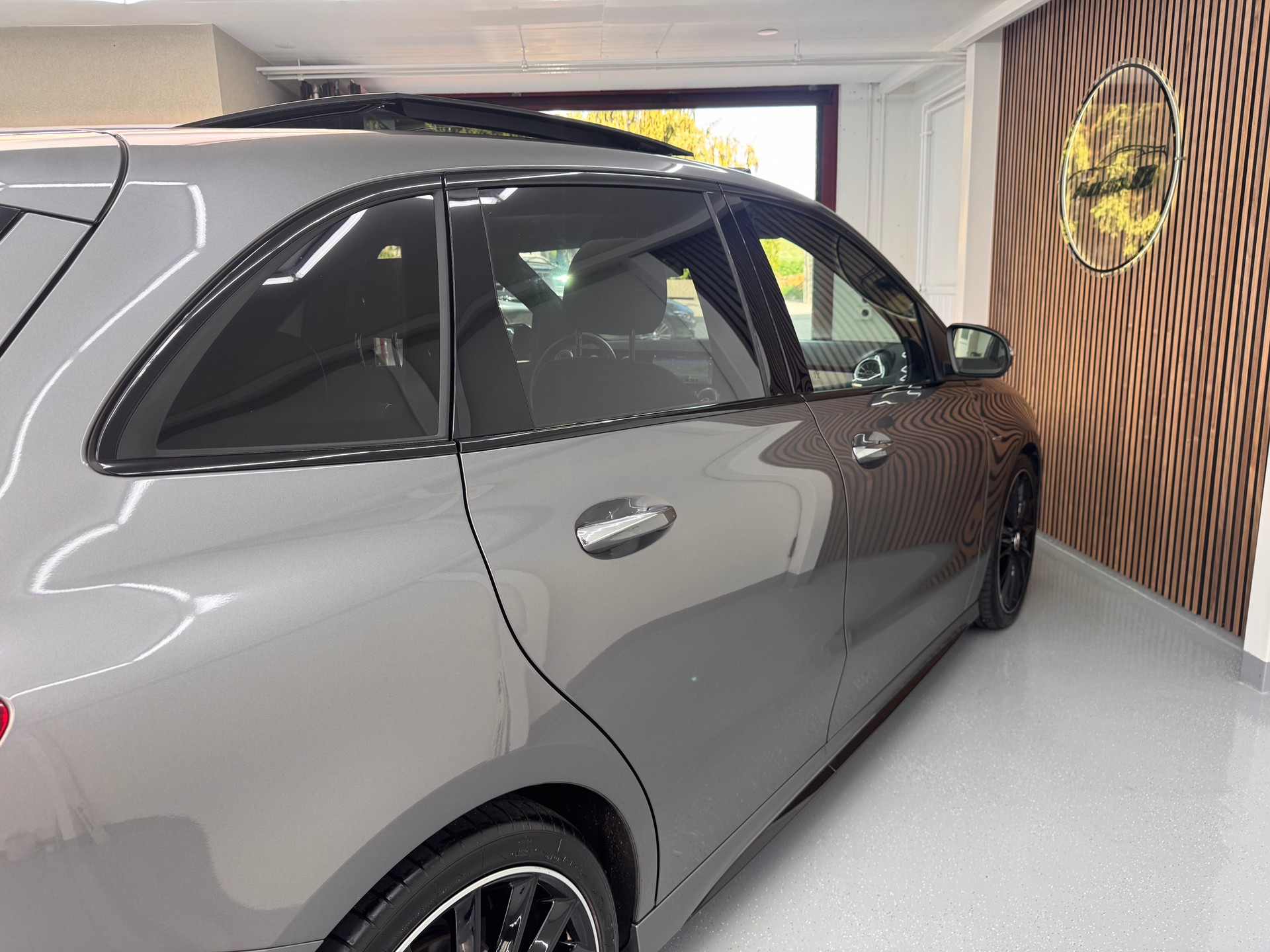 MERCEDES-BENZ B 220 d 4Matic AMG Line 8G-DCT-image-8