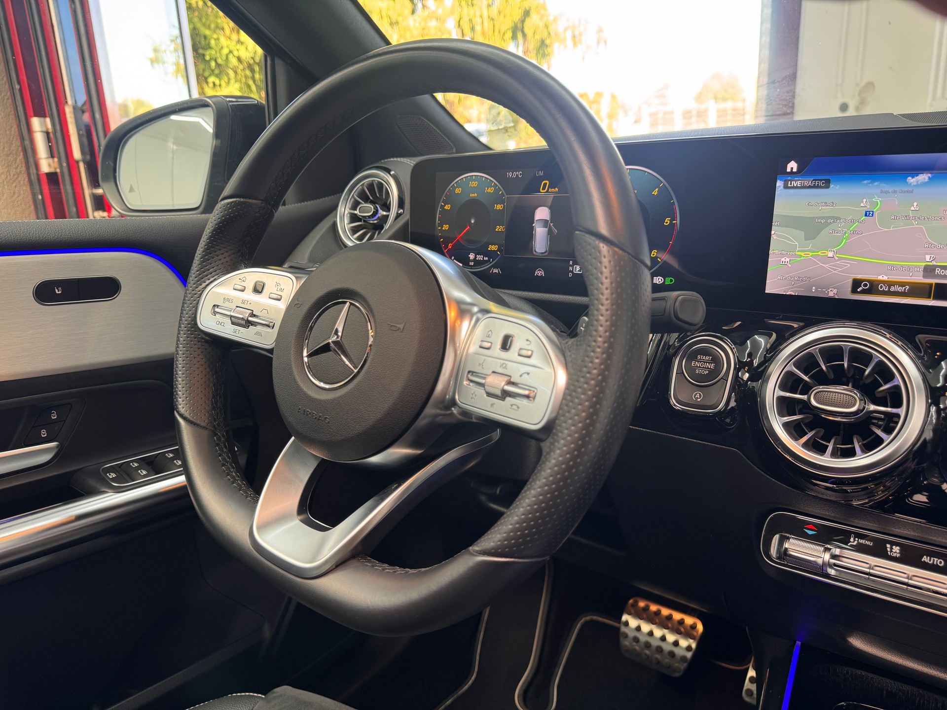 MERCEDES-BENZ B 220 d 4Matic AMG Line 8G-DCT-image-20
