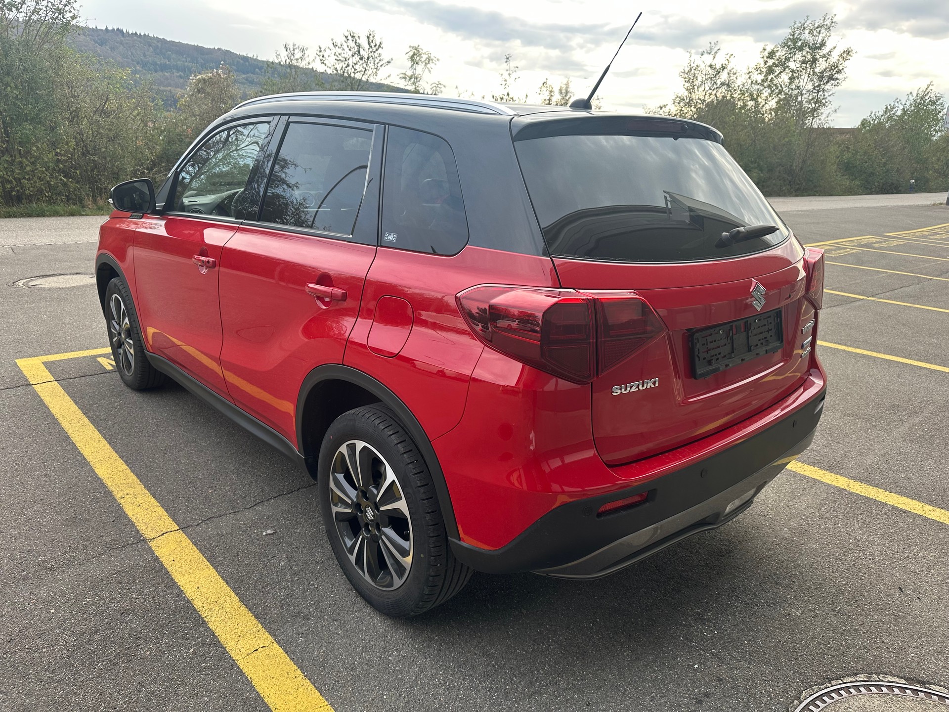 SUZUKI Vitara 1.4 Boosterjet Generation Top Hybrid Automatic-image-3