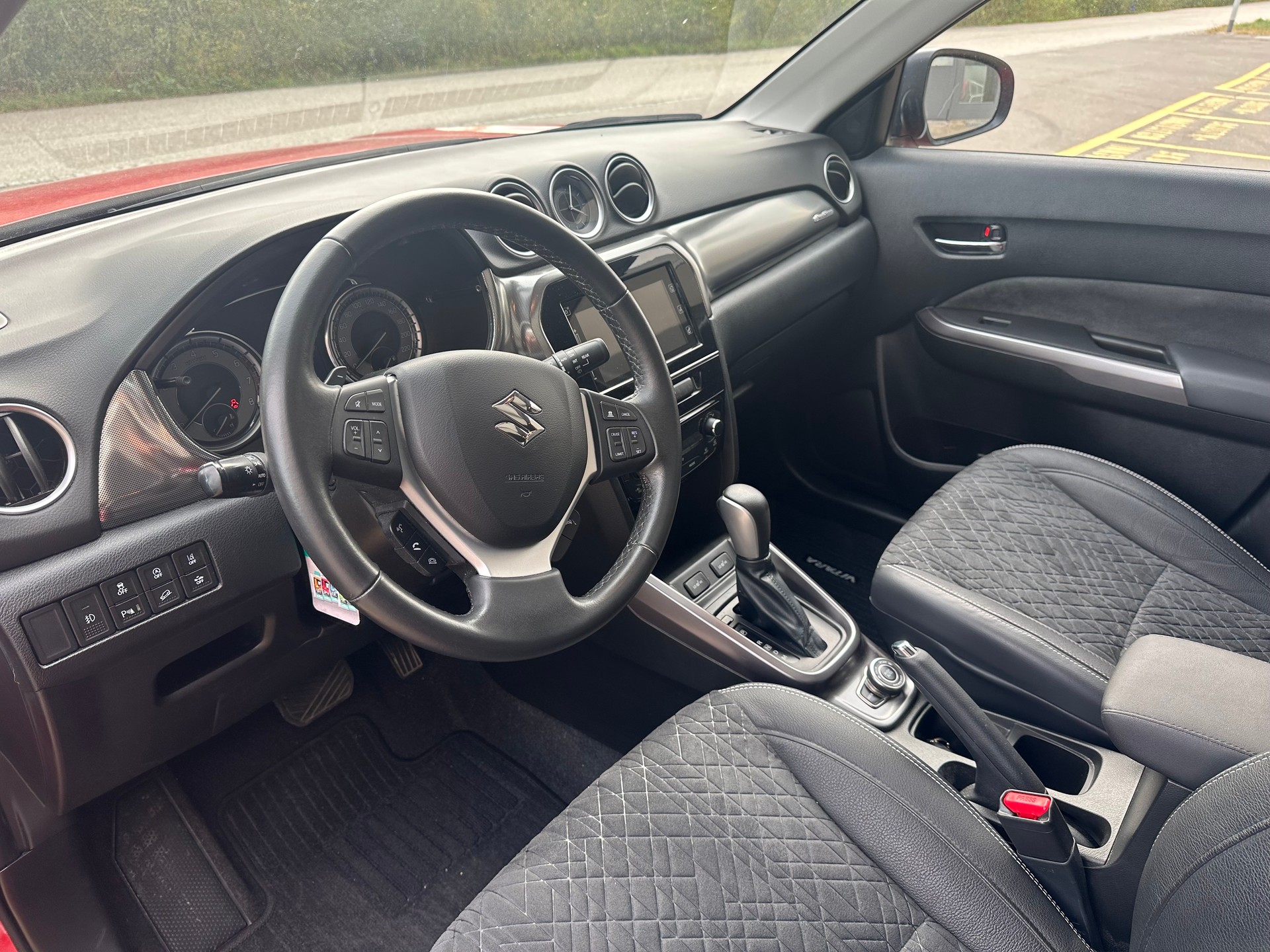 SUZUKI Vitara 1.4 Boosterjet Generation Top Hybrid Automatic-image-6