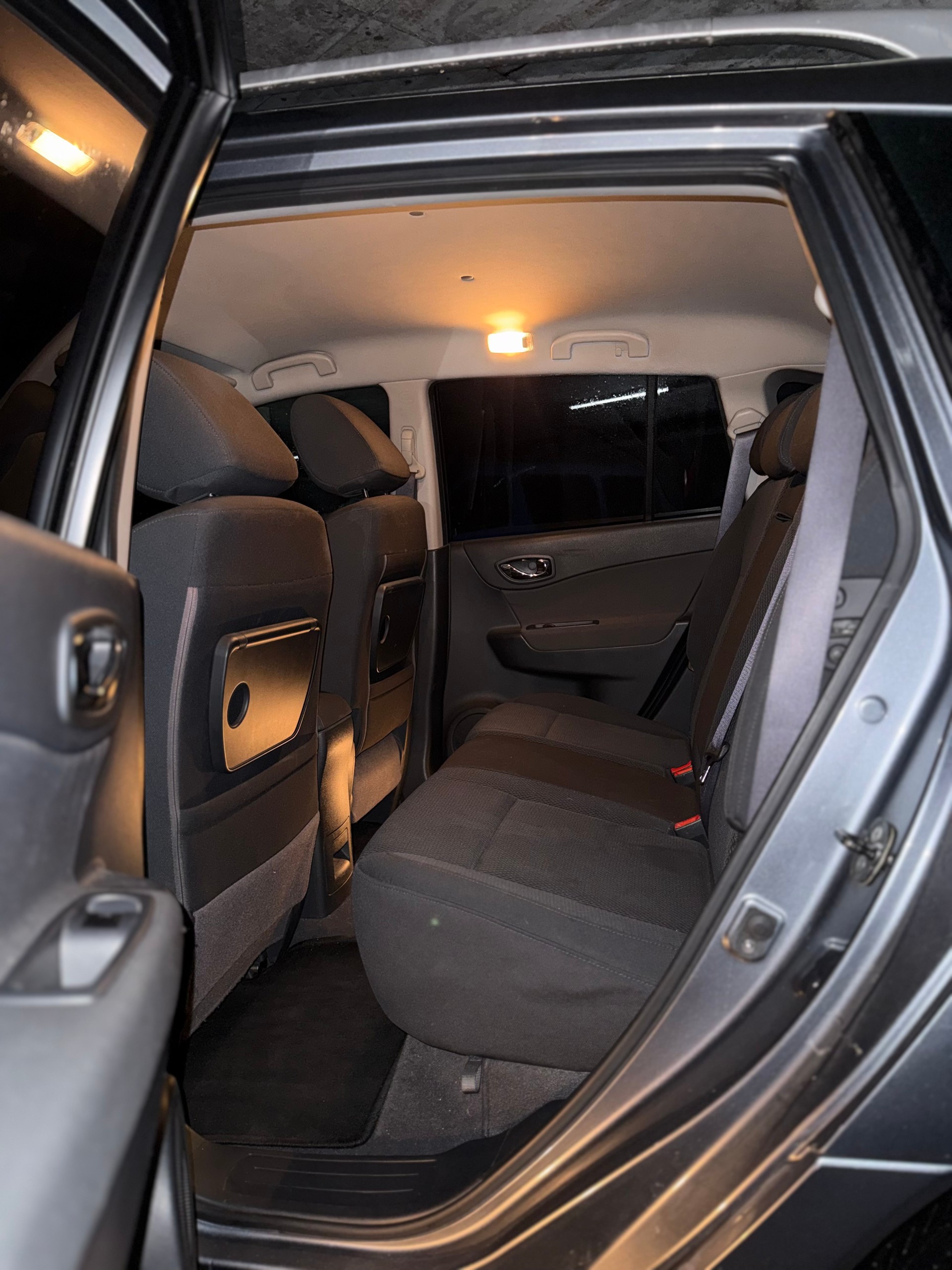 RENAULT Koleos 2.0 dCi Dynamique 4x4 Automatic-image-5